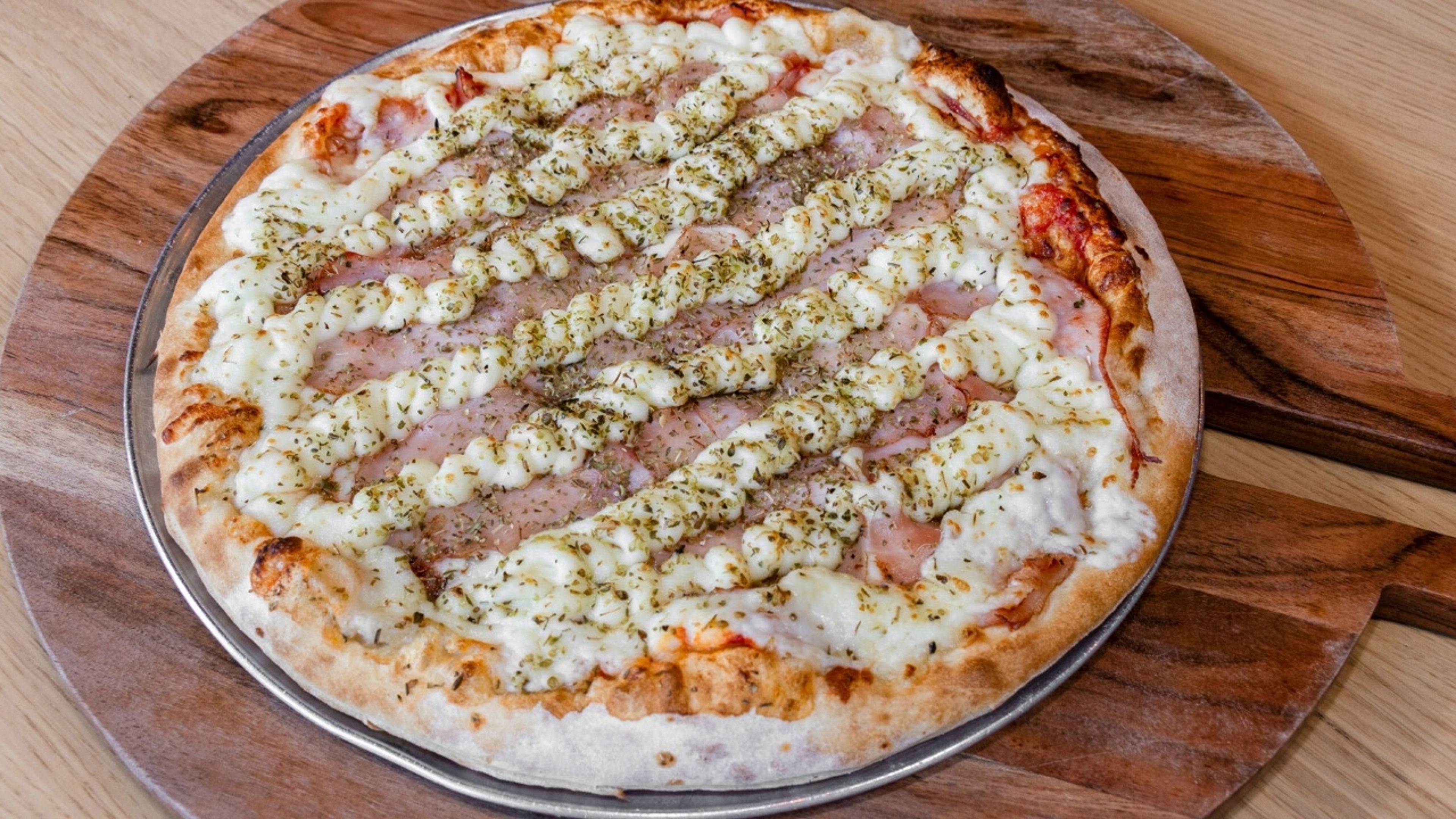 Canadian Bacon Catupiry Pizza.