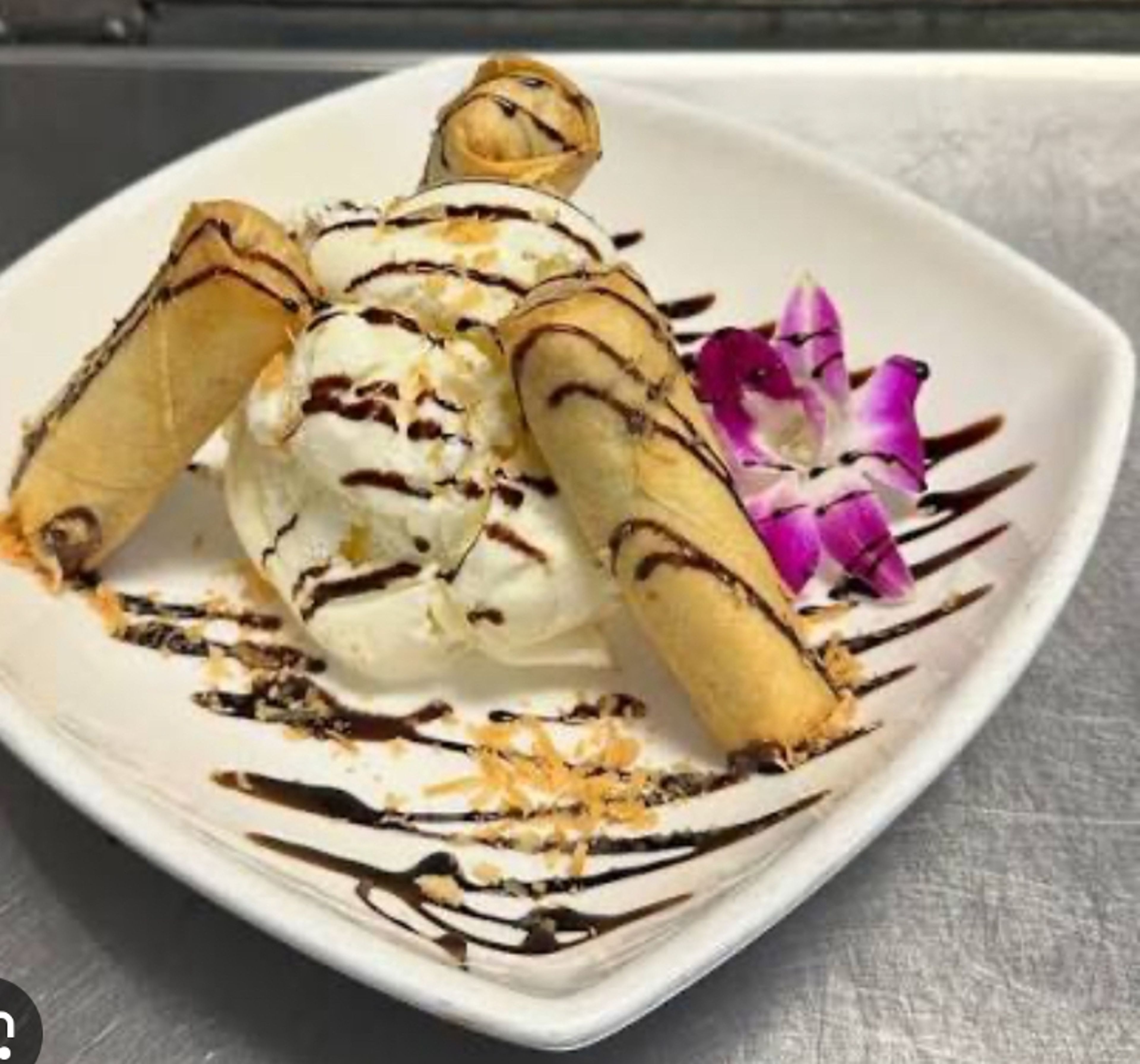 Fried banana with ice cream.