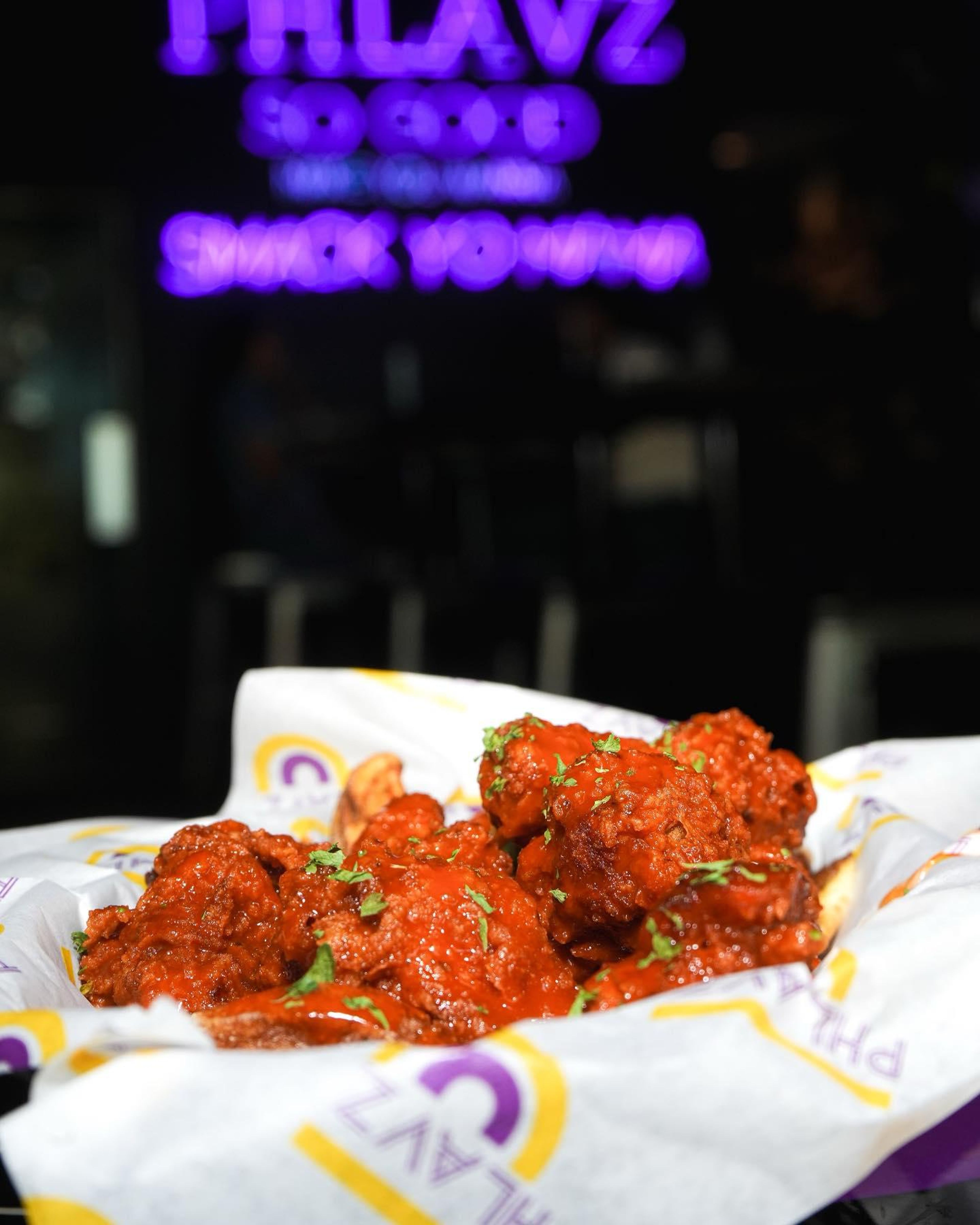 Honey Hot Party Wingz.