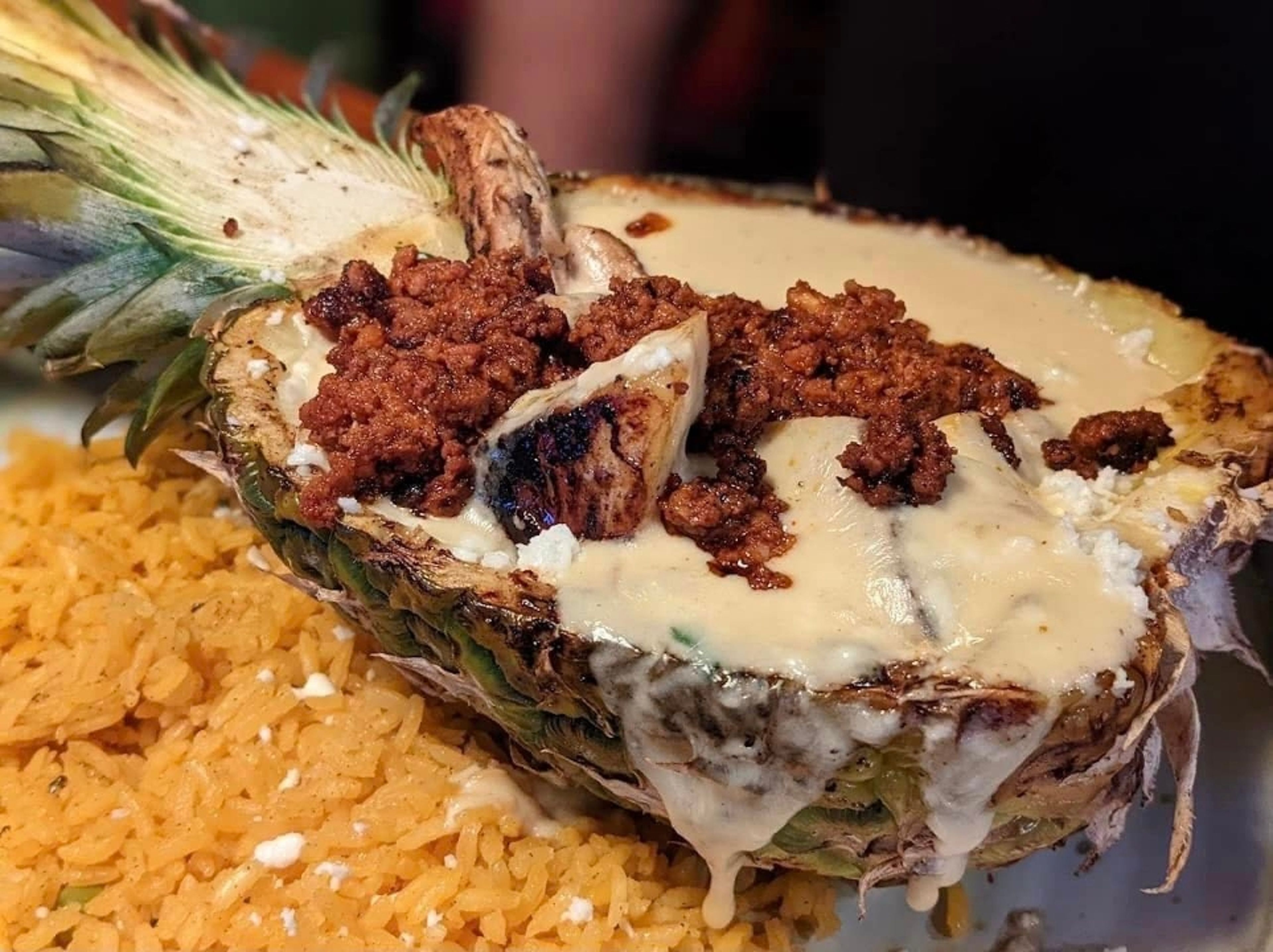 CHORIPOLLO A LA PINA.