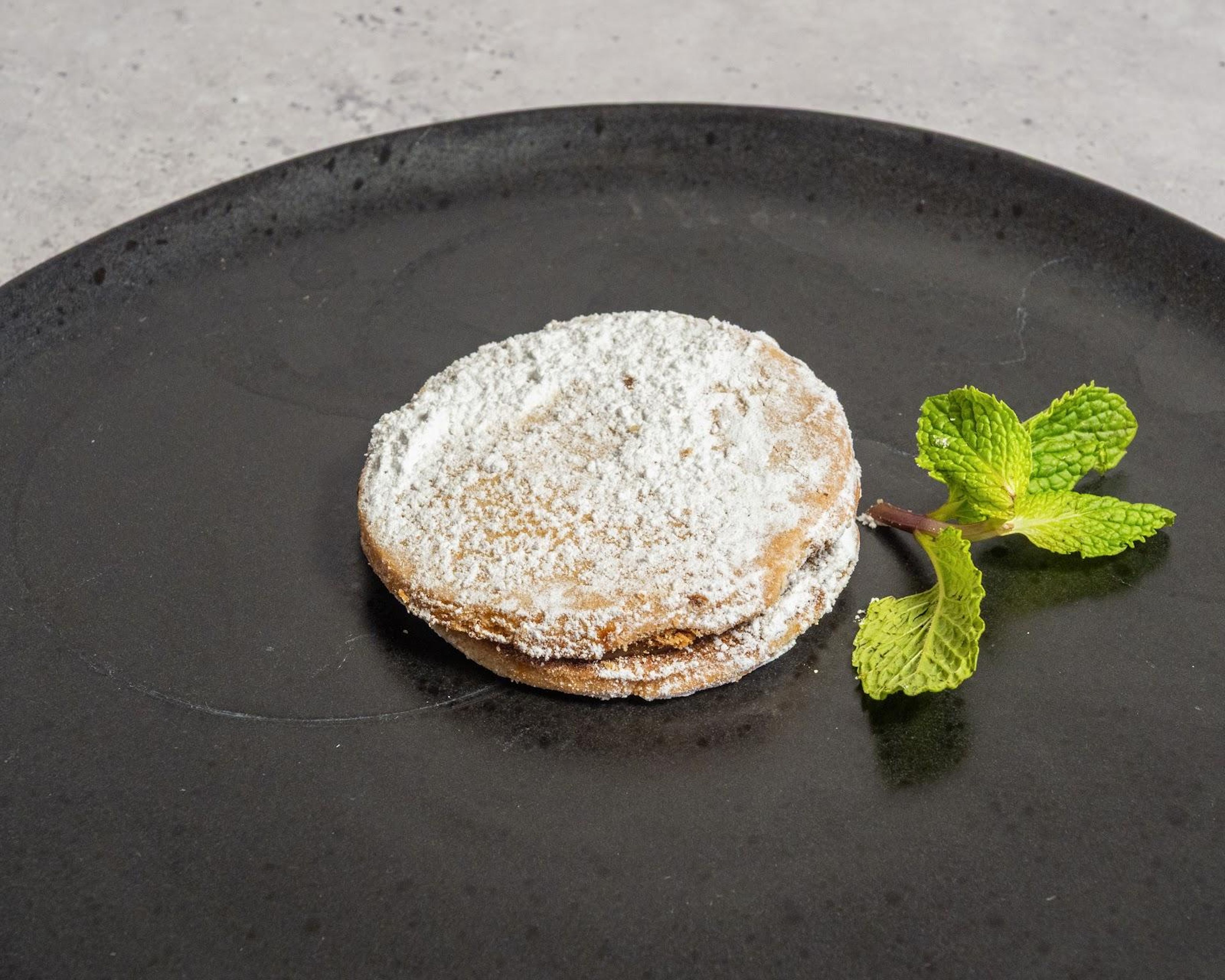 Cookies Alfajores with Dulce De Leche.