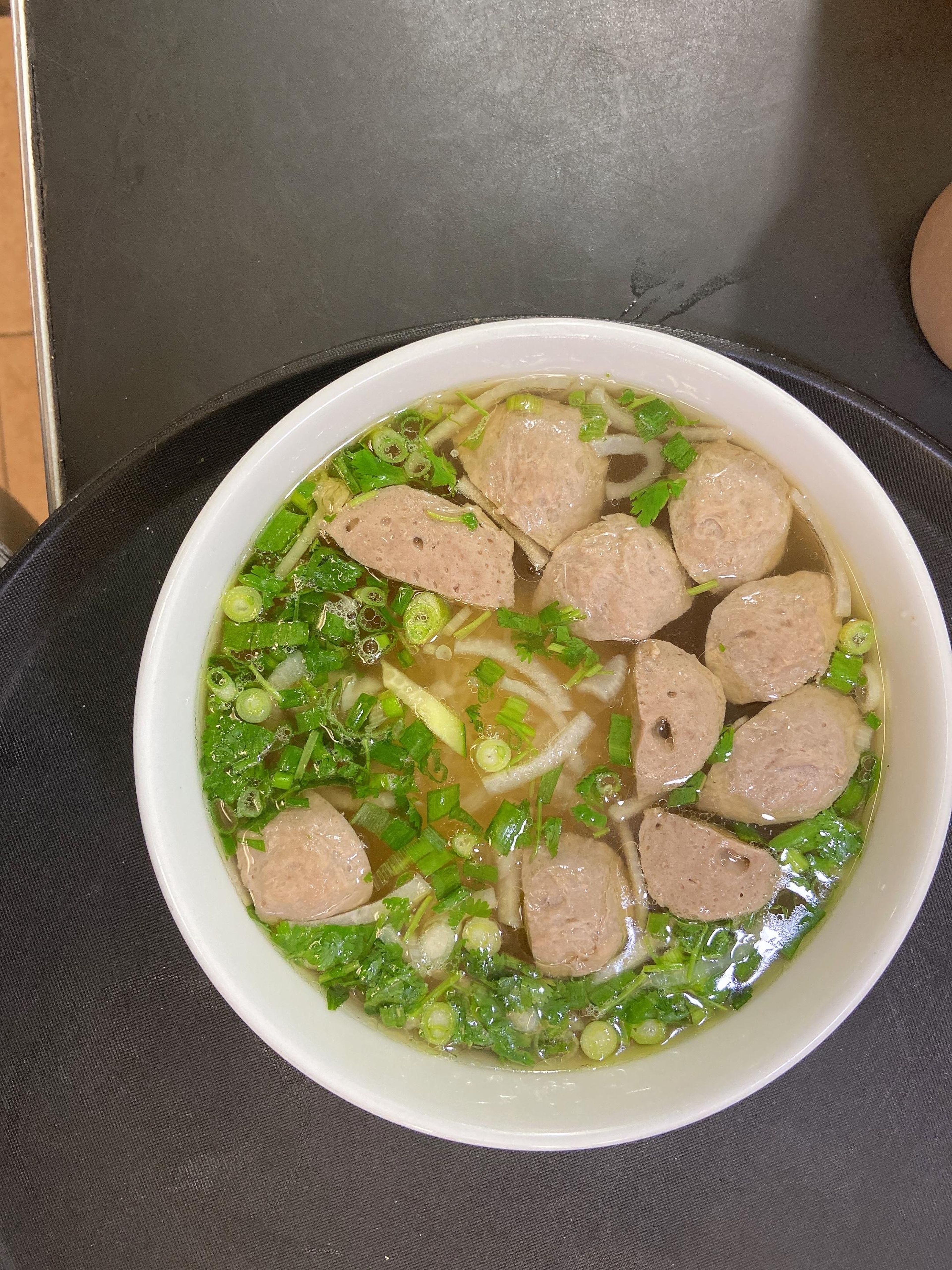 P4 - Beef Meatballs Phở - Phở Bò Viên.