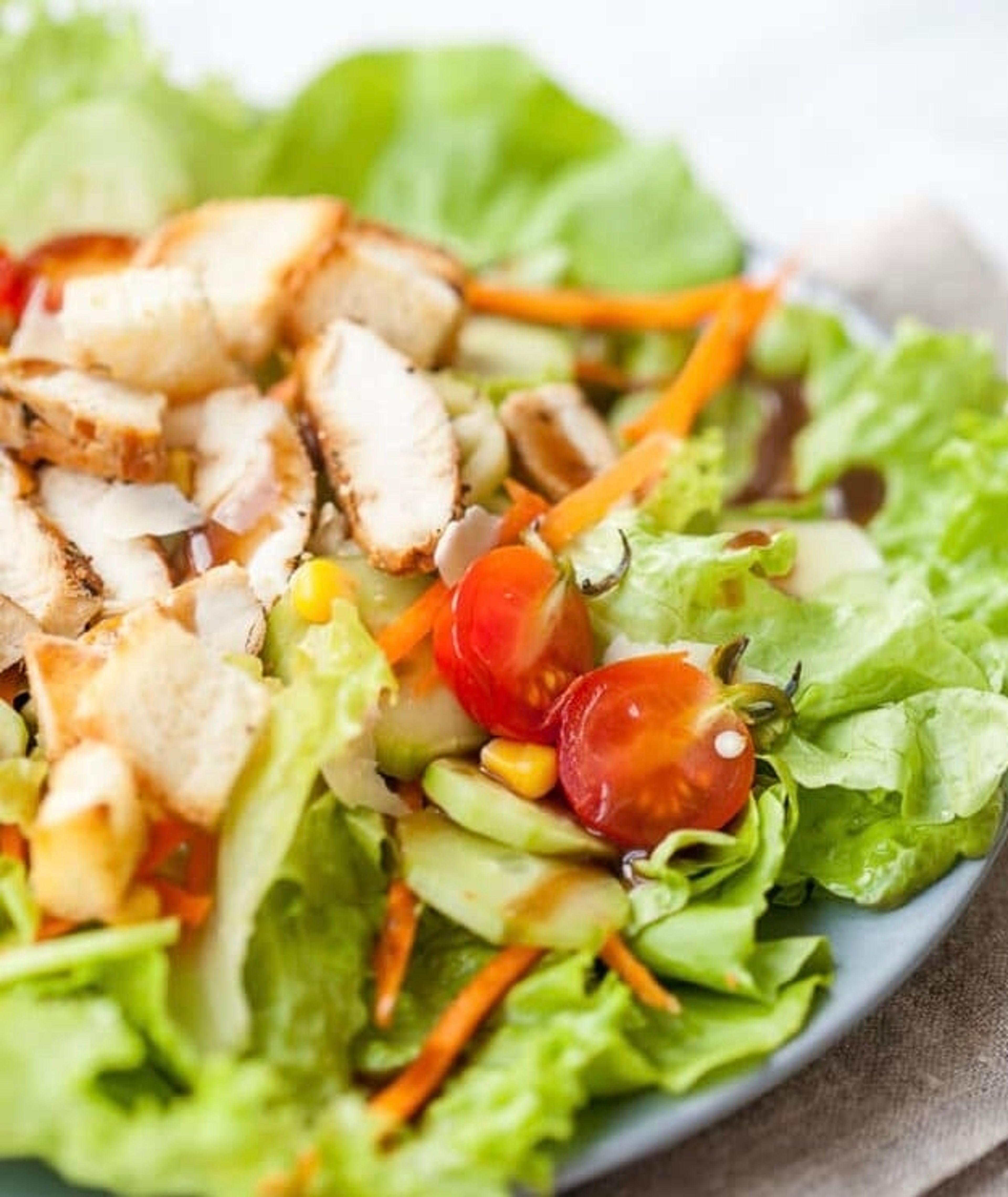 House Salad with Grilled Chicken.