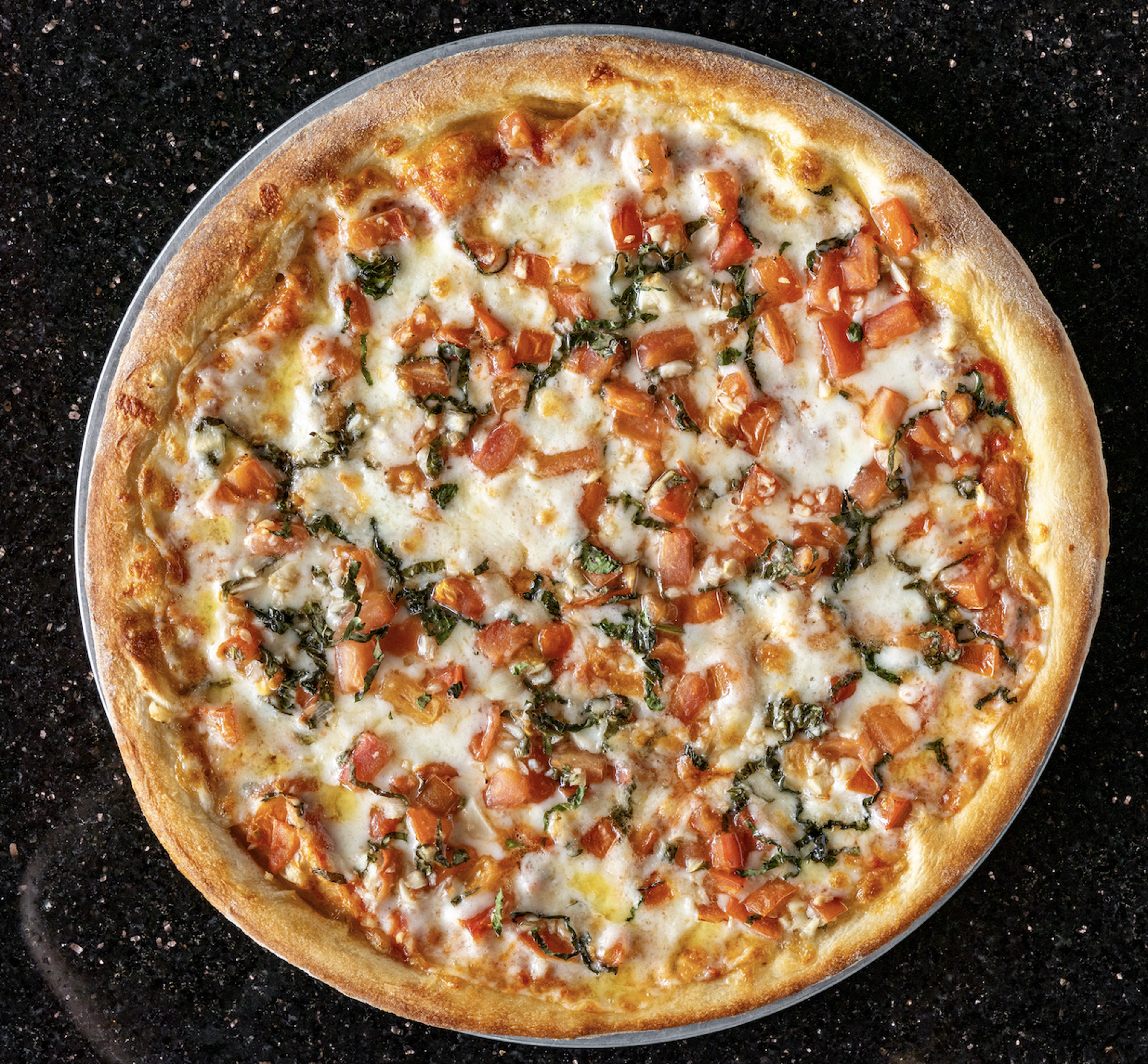 (14in) Margherita Pizza.