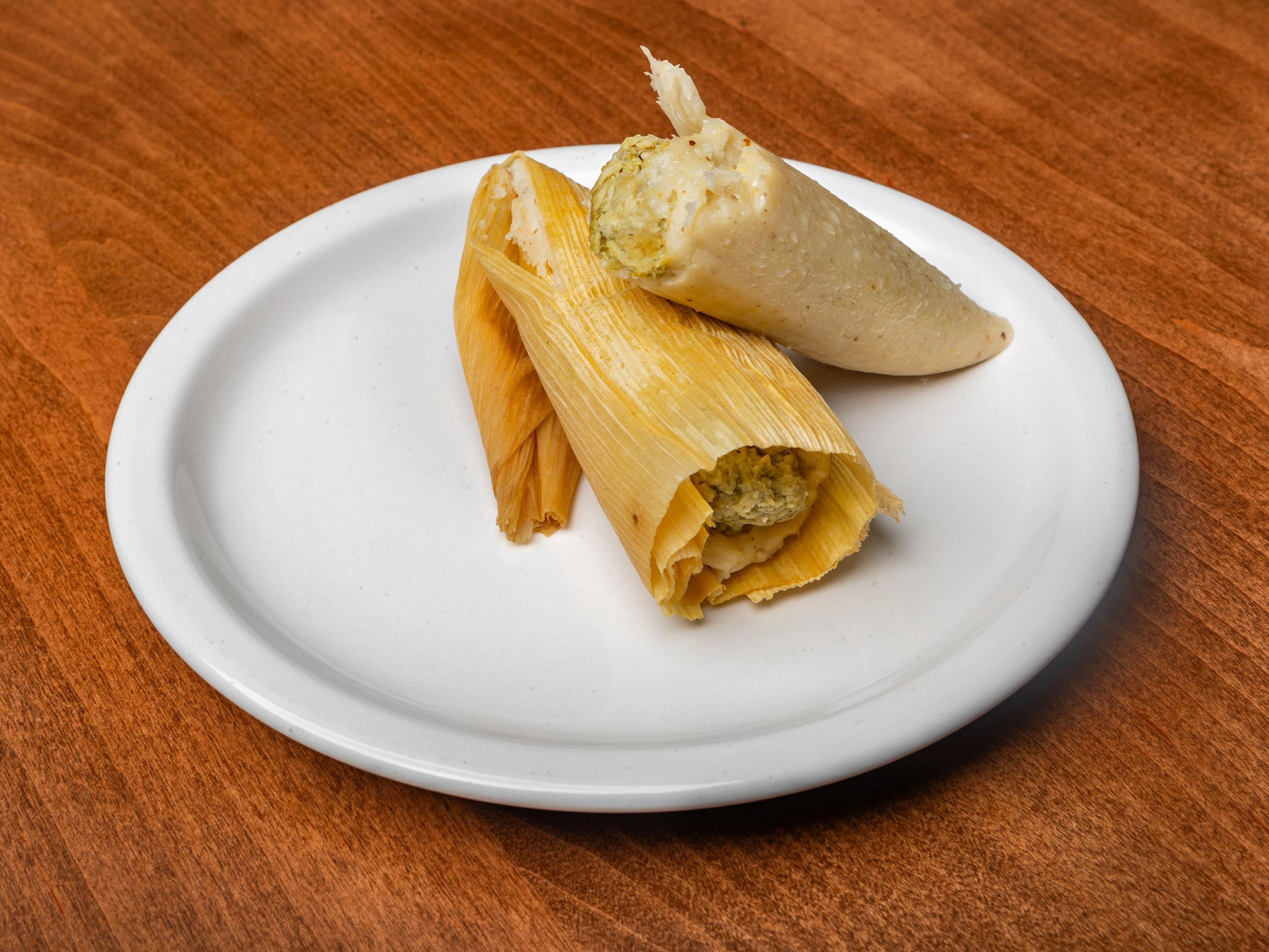 SPICY GREEN SAUCE WITH CHICKEN.