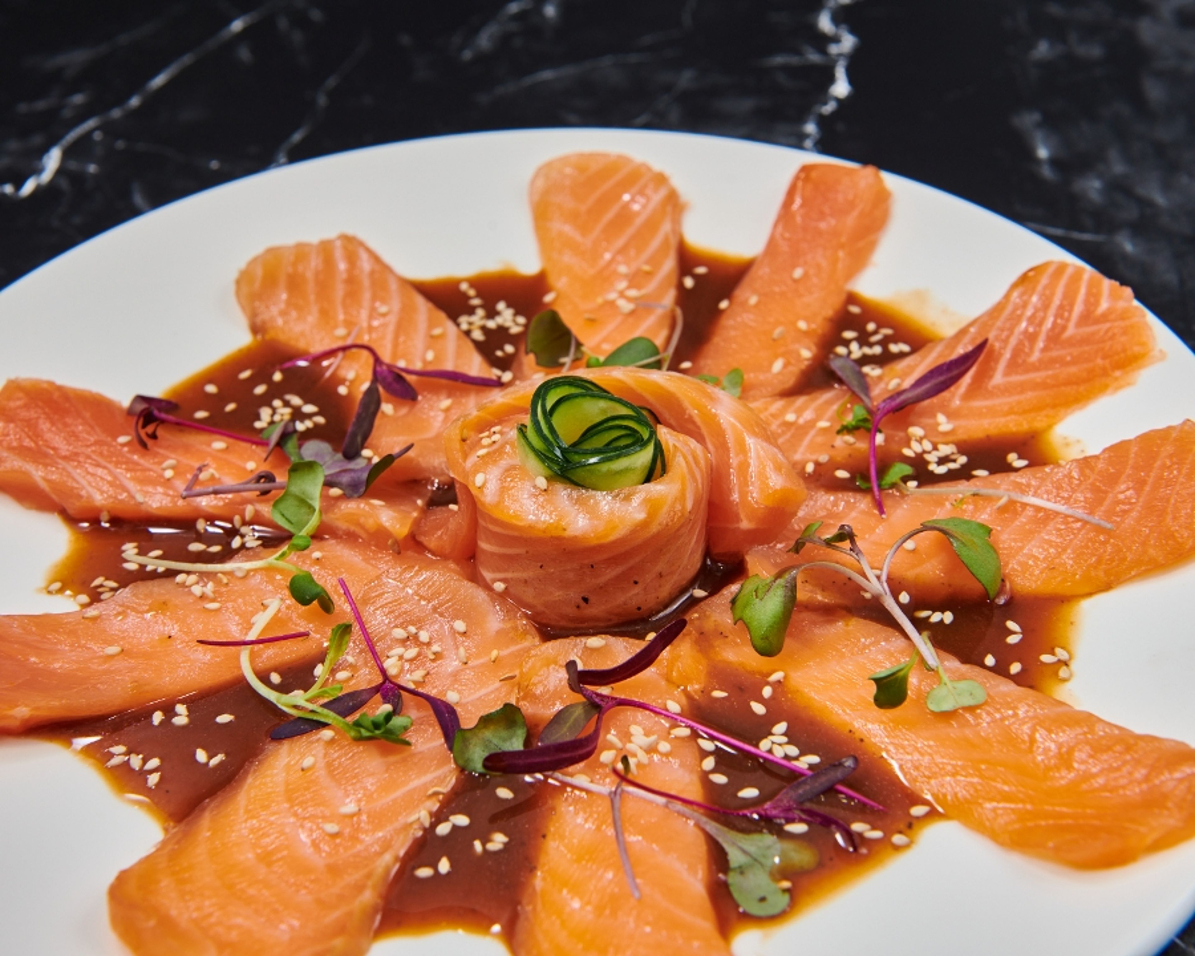 Sashimi Salmon.