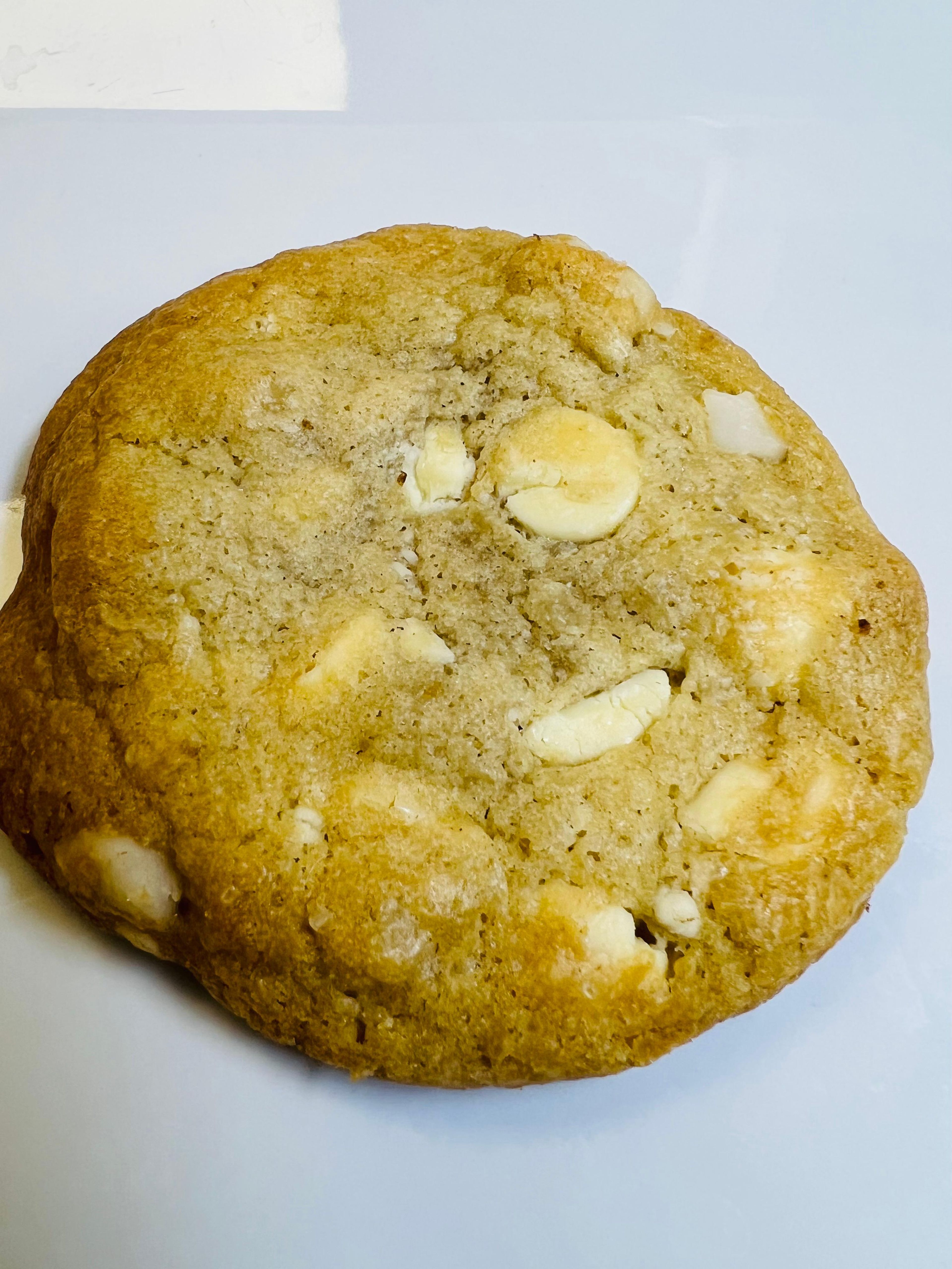 Macadamia Nut Cookie.