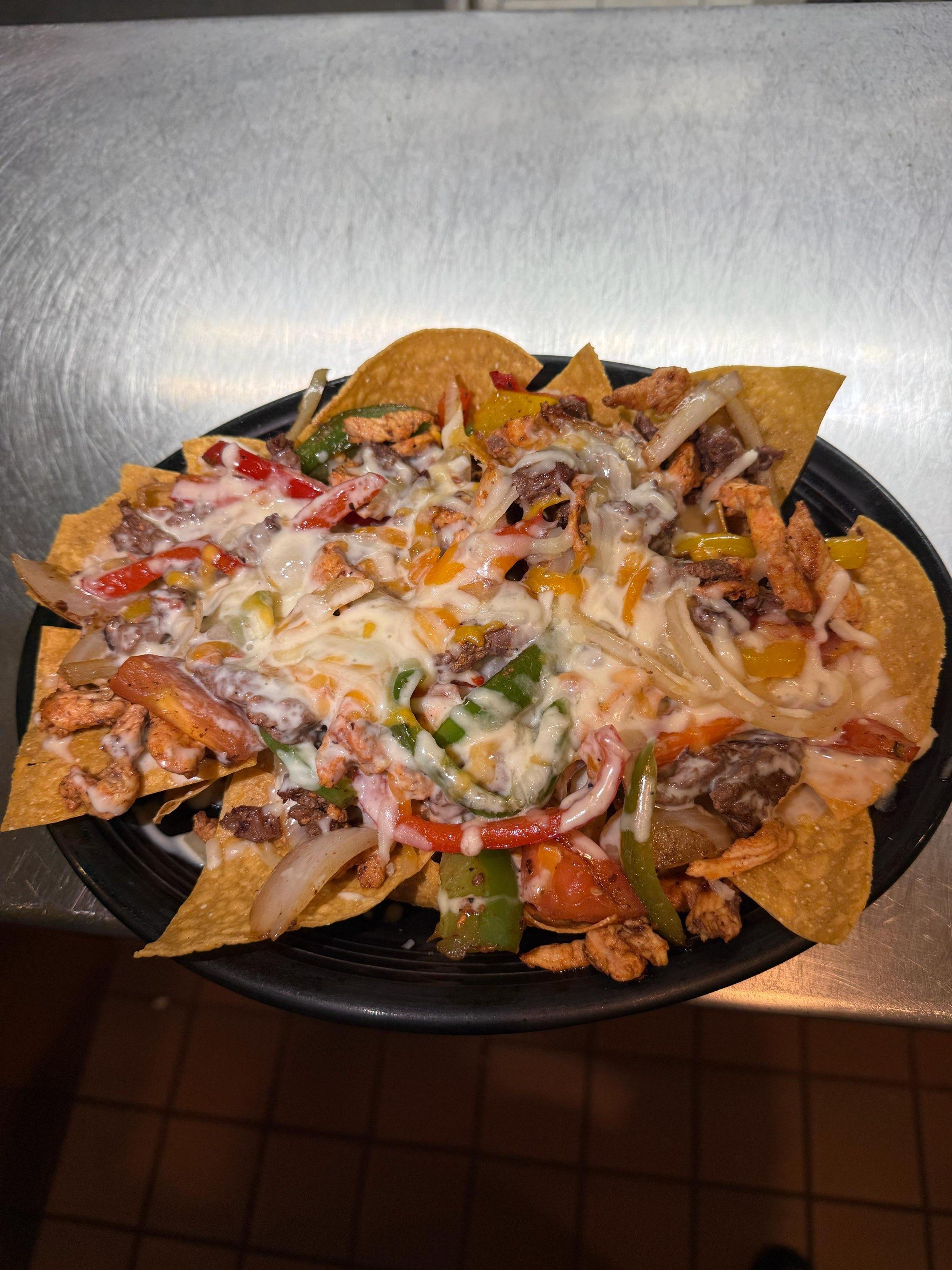 Fajitas Mixtas Nachos.