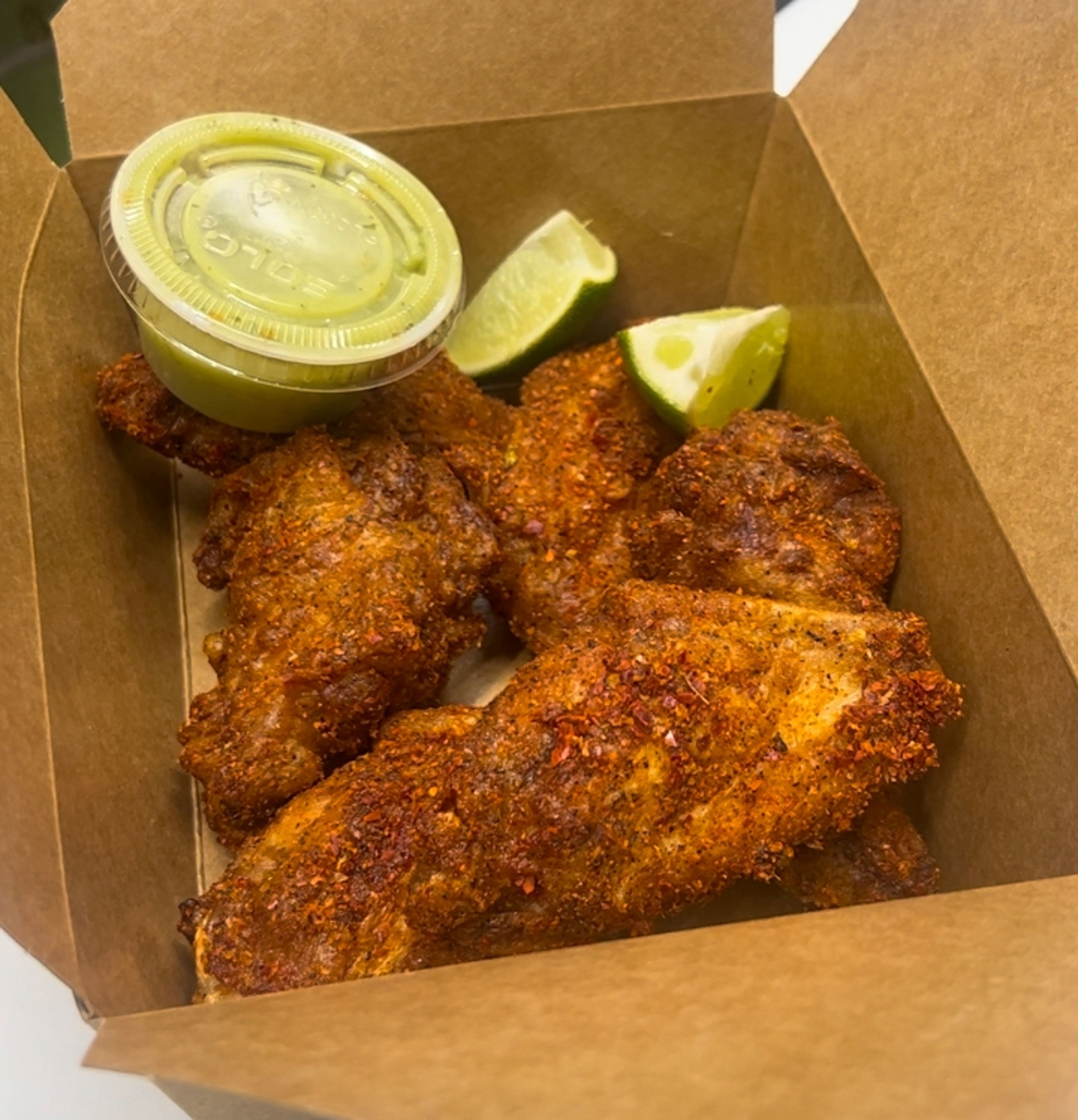 Dry Rub Wings wings - 6 pieces.