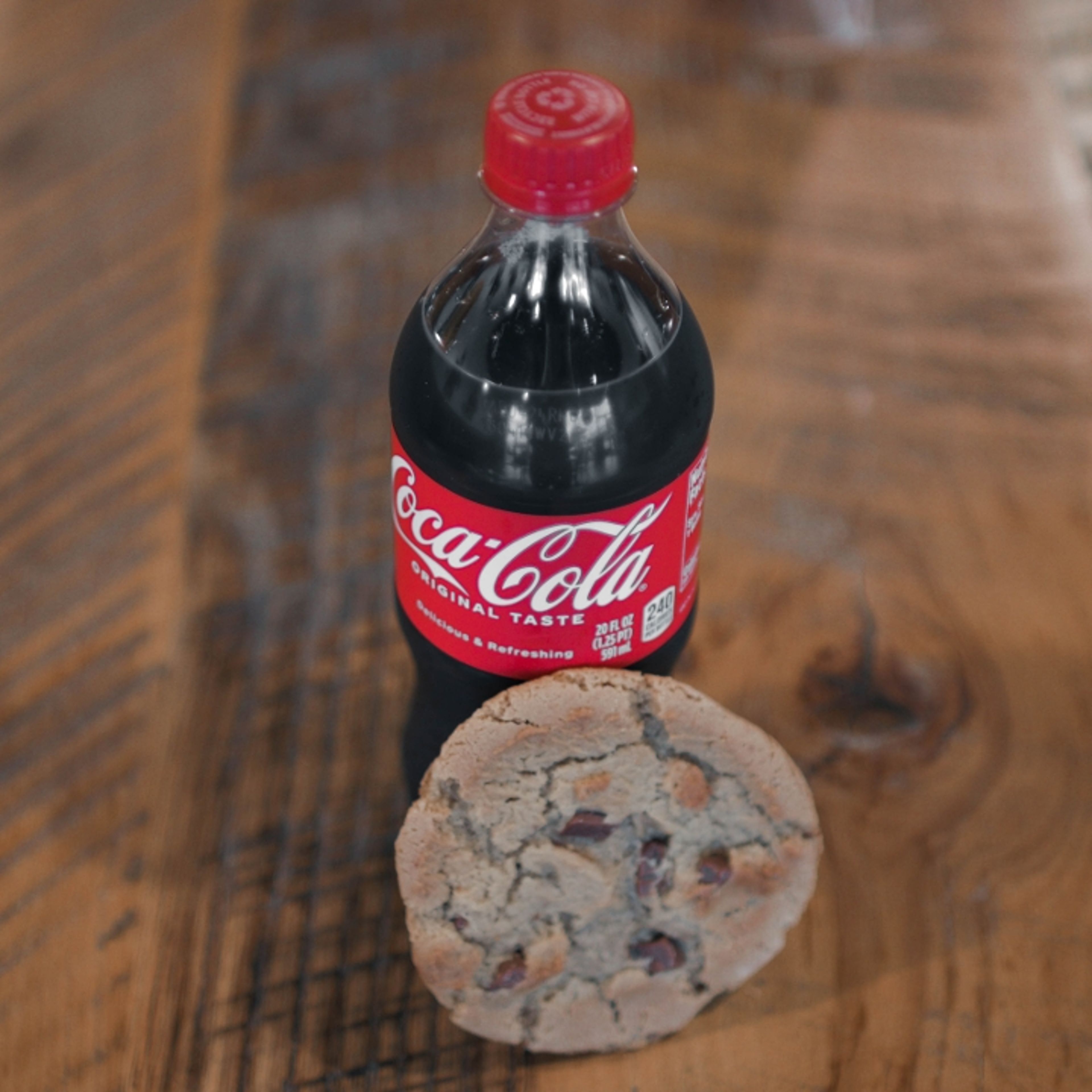 BOTTLED DRINK & COOKIE.