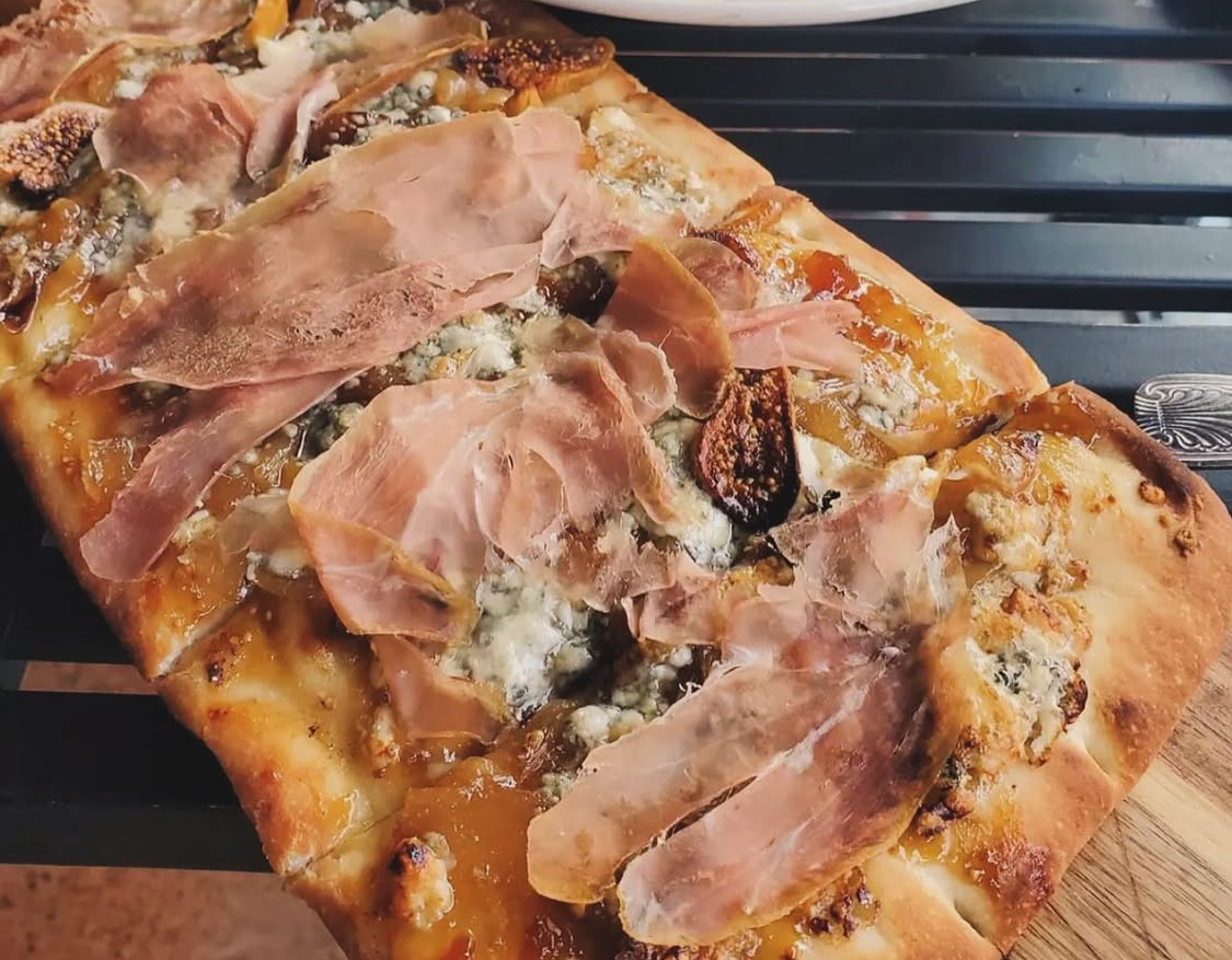Fig, Prosciutto & Gorgonzola Flatbread.