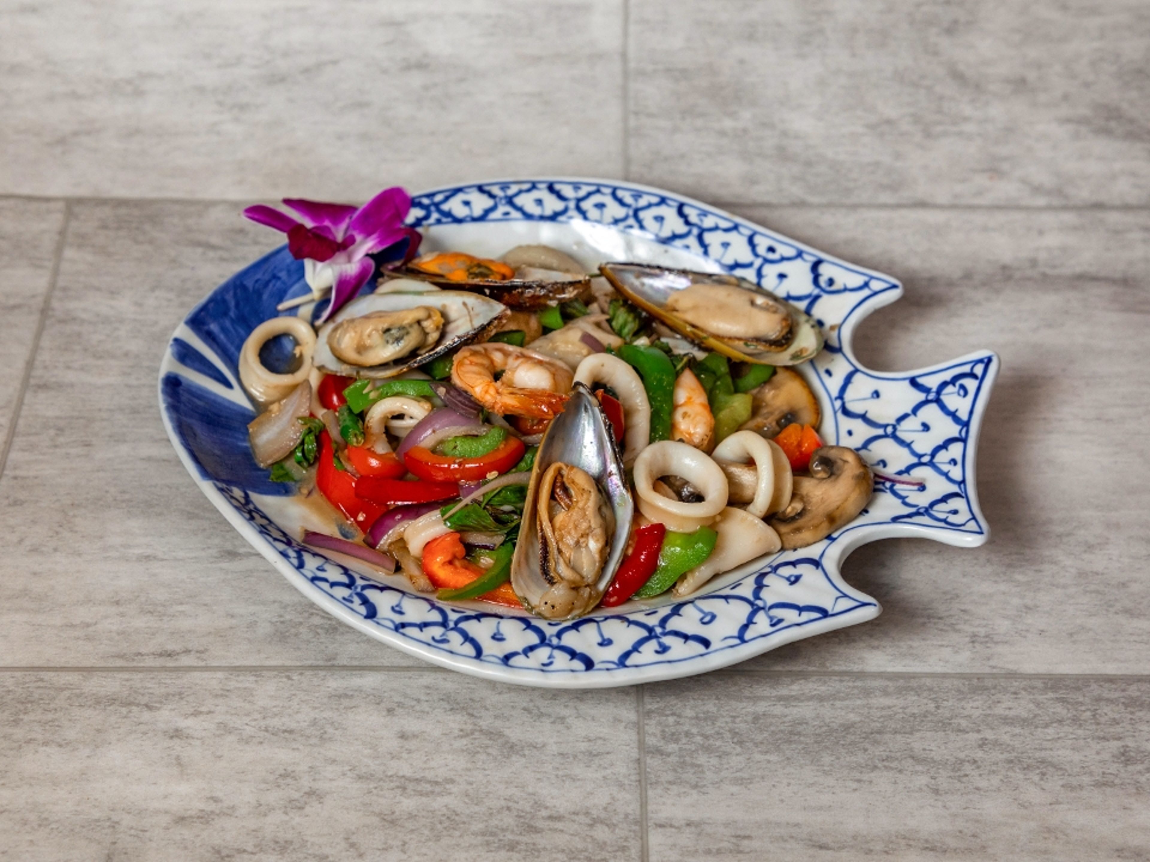 Spicy Seafood Combination.