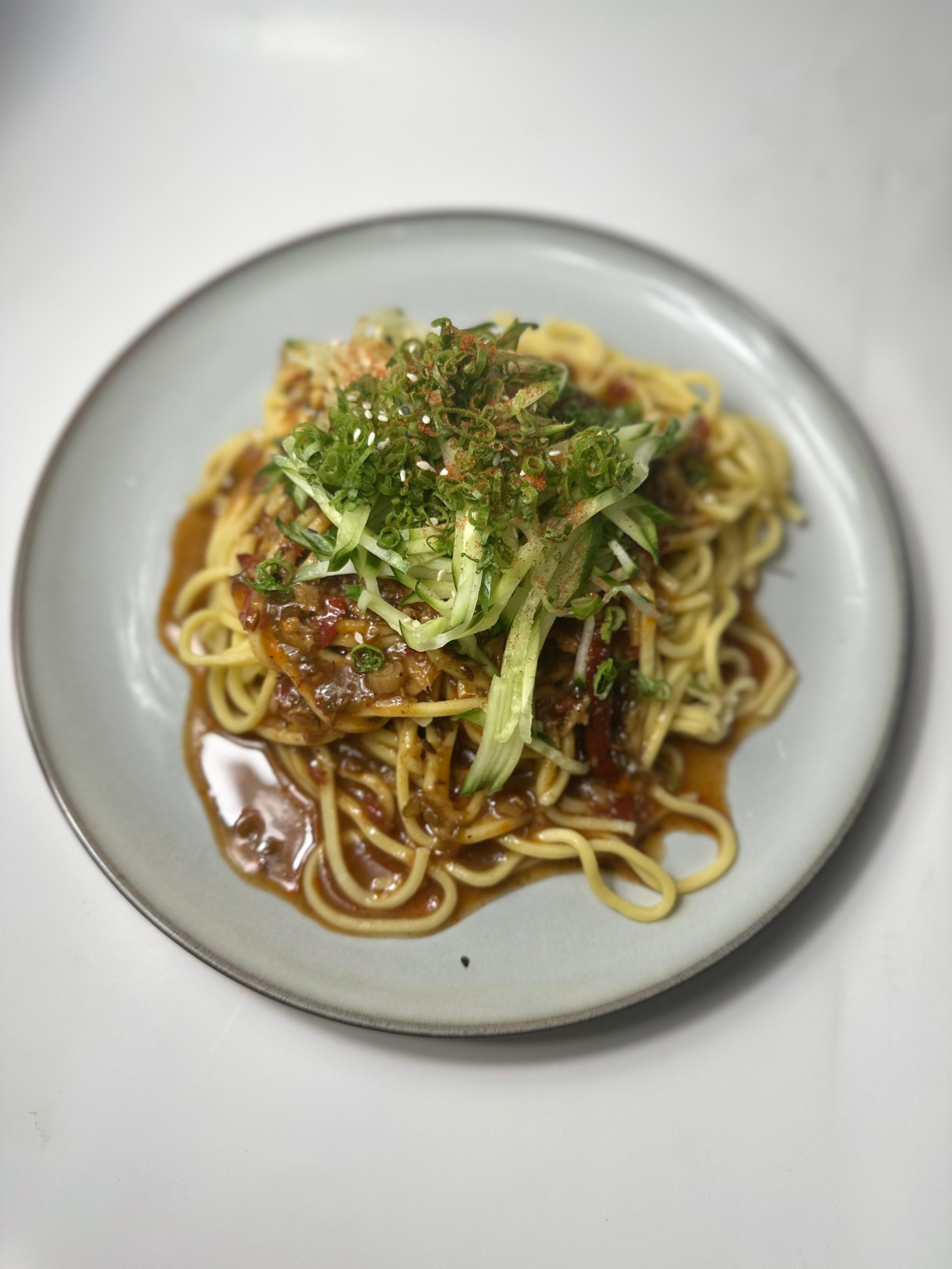 Cold Noodle with Sauce 黄面.