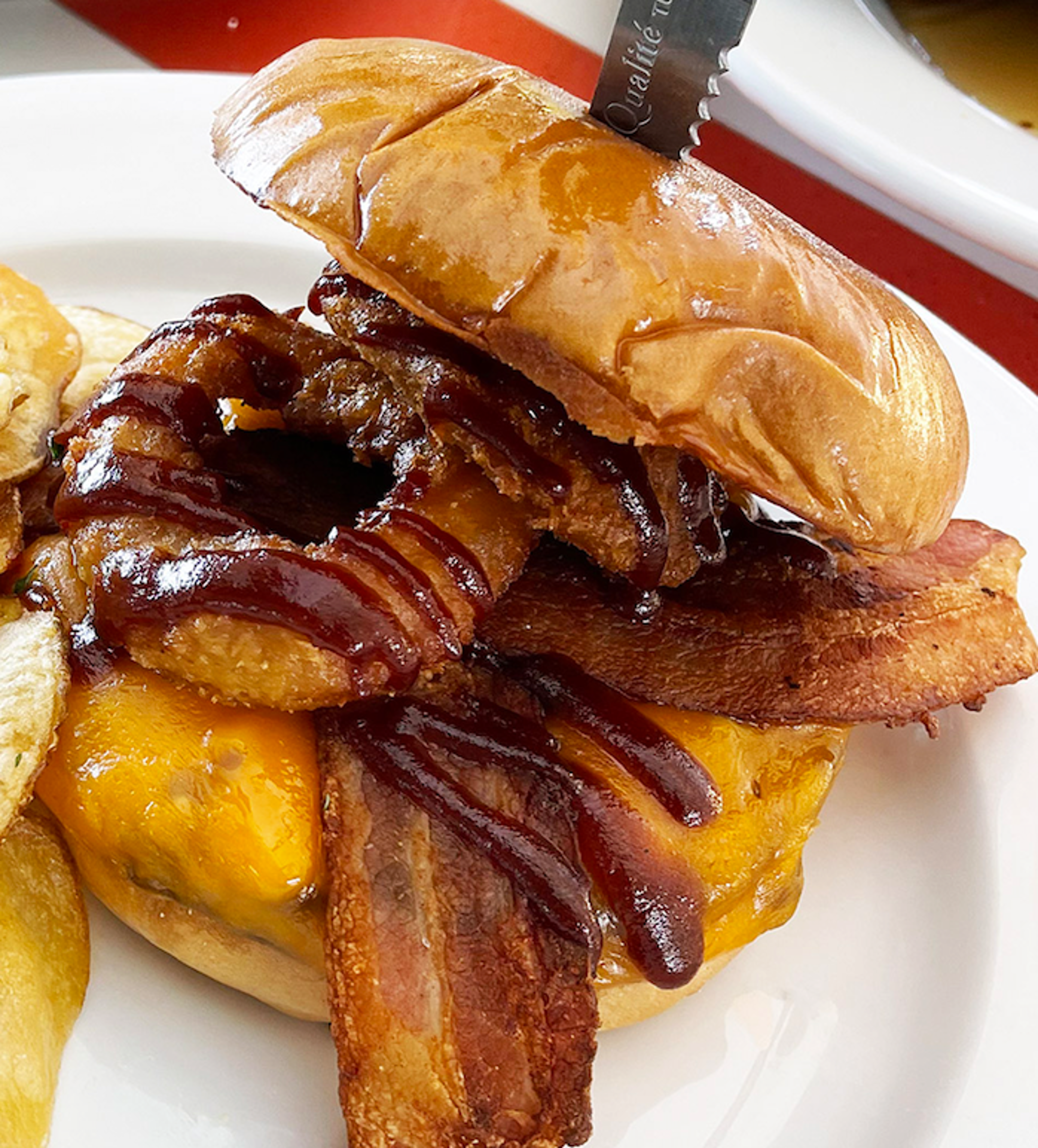 (H8) Smokehouse Burger.