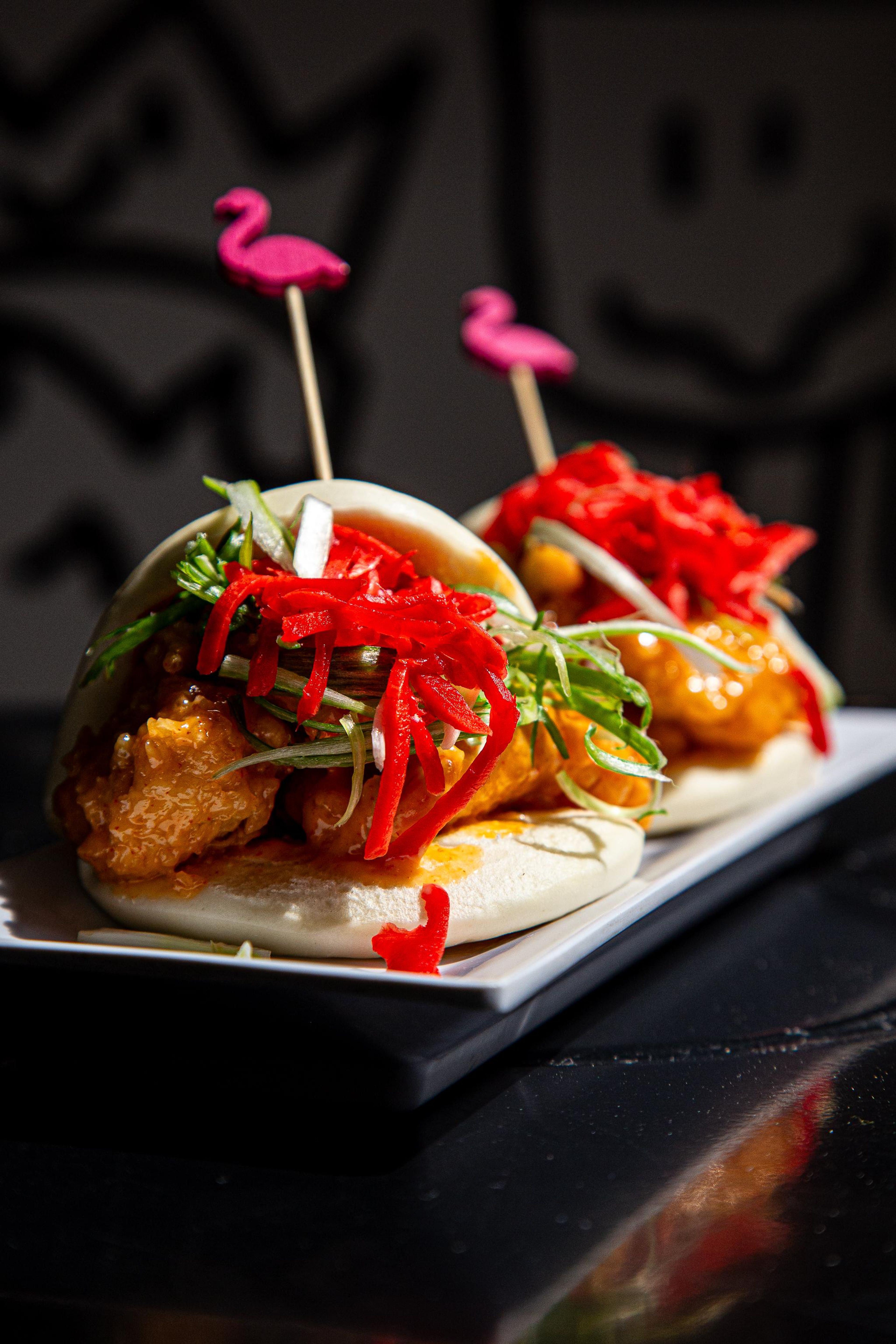 FRIED CHICKEN BUN 1pc.