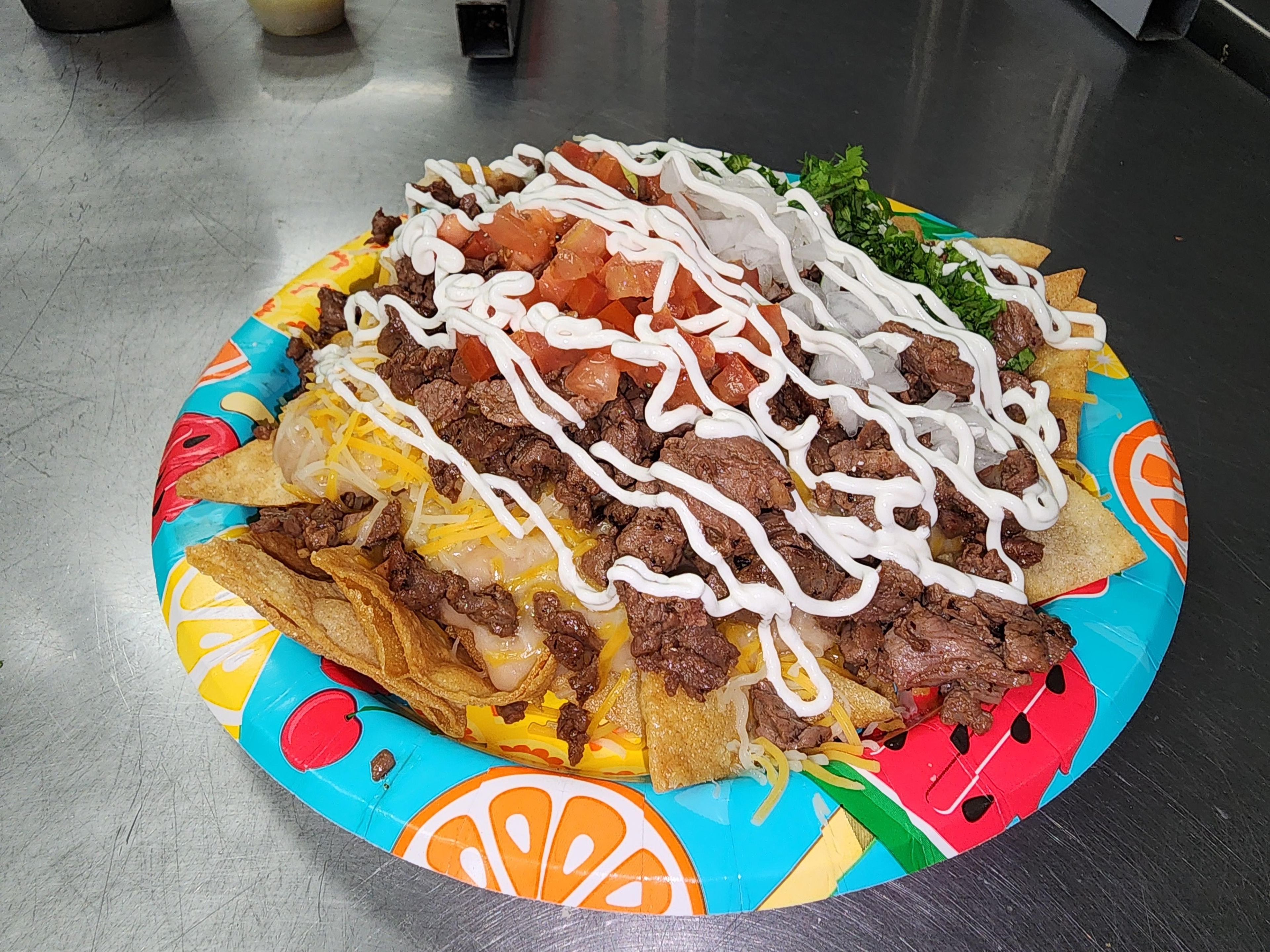 Asada nachos.