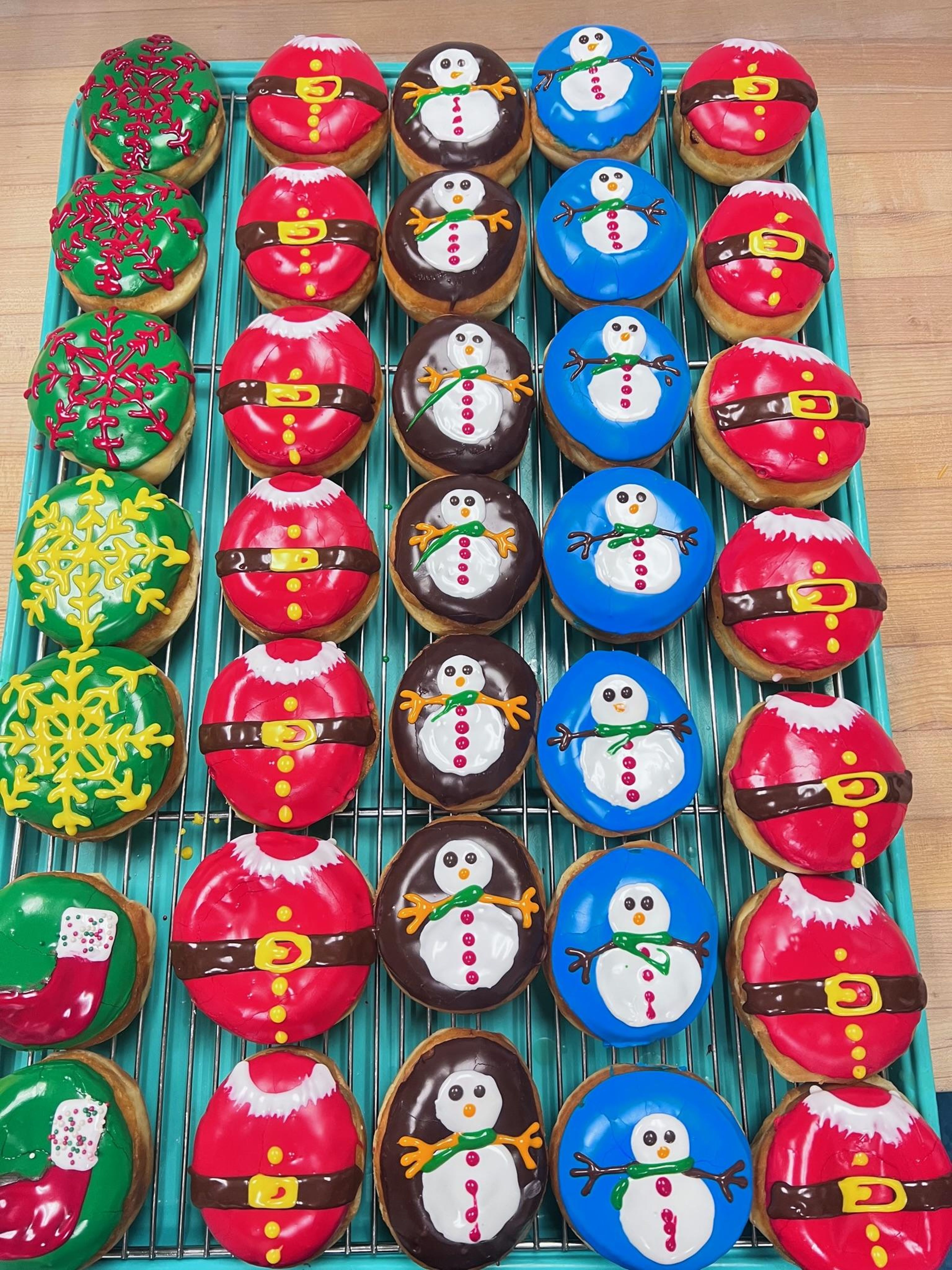 Holiday Theme (can be different from picture).