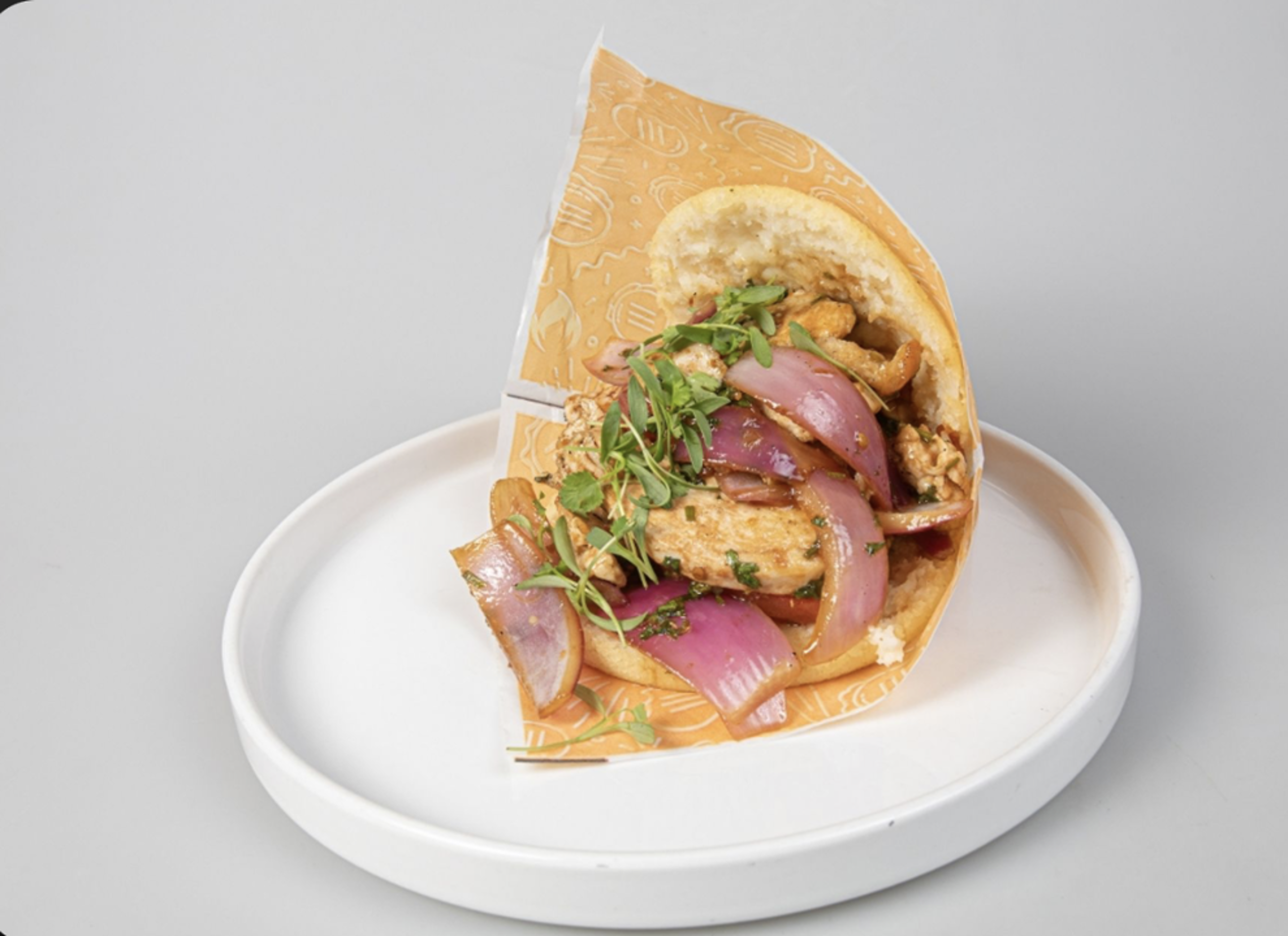 Arepa Wok-Smoked chicken.