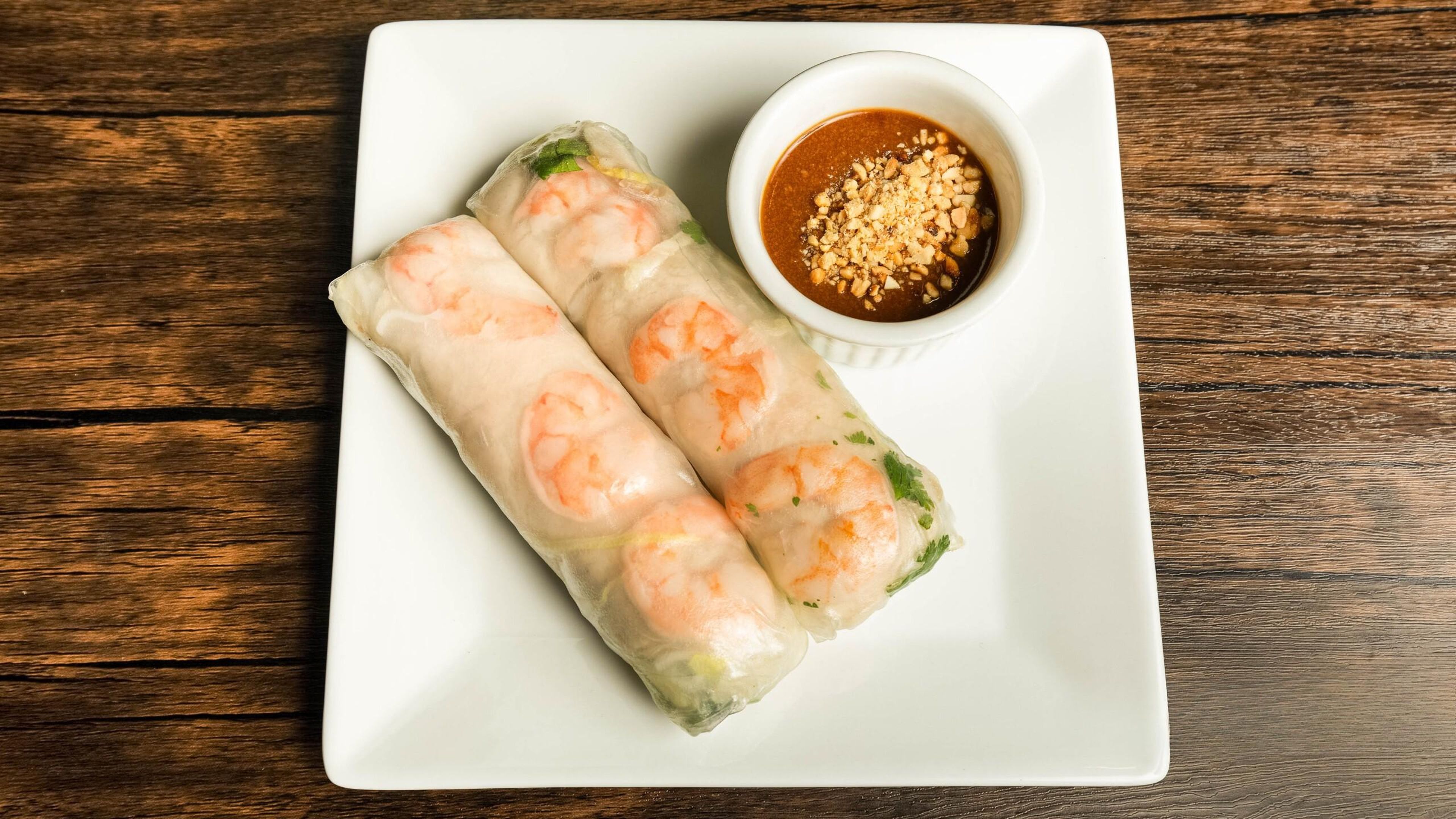 A1. Fresh Spring Rolls (2).