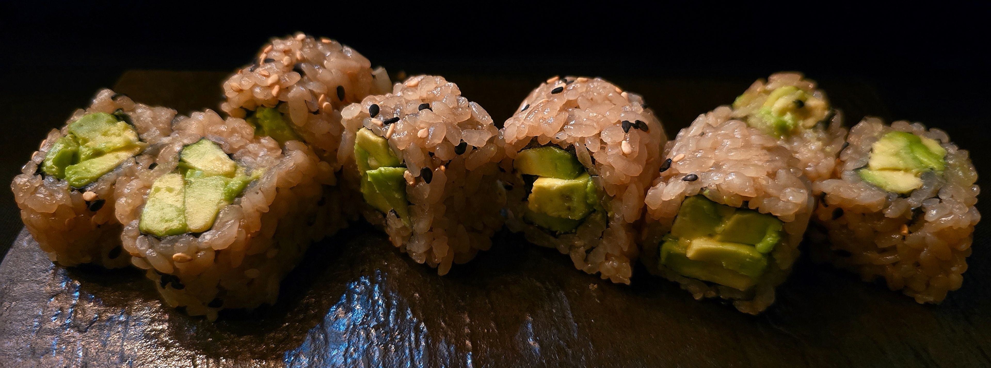 T - Uramaki Avocado.