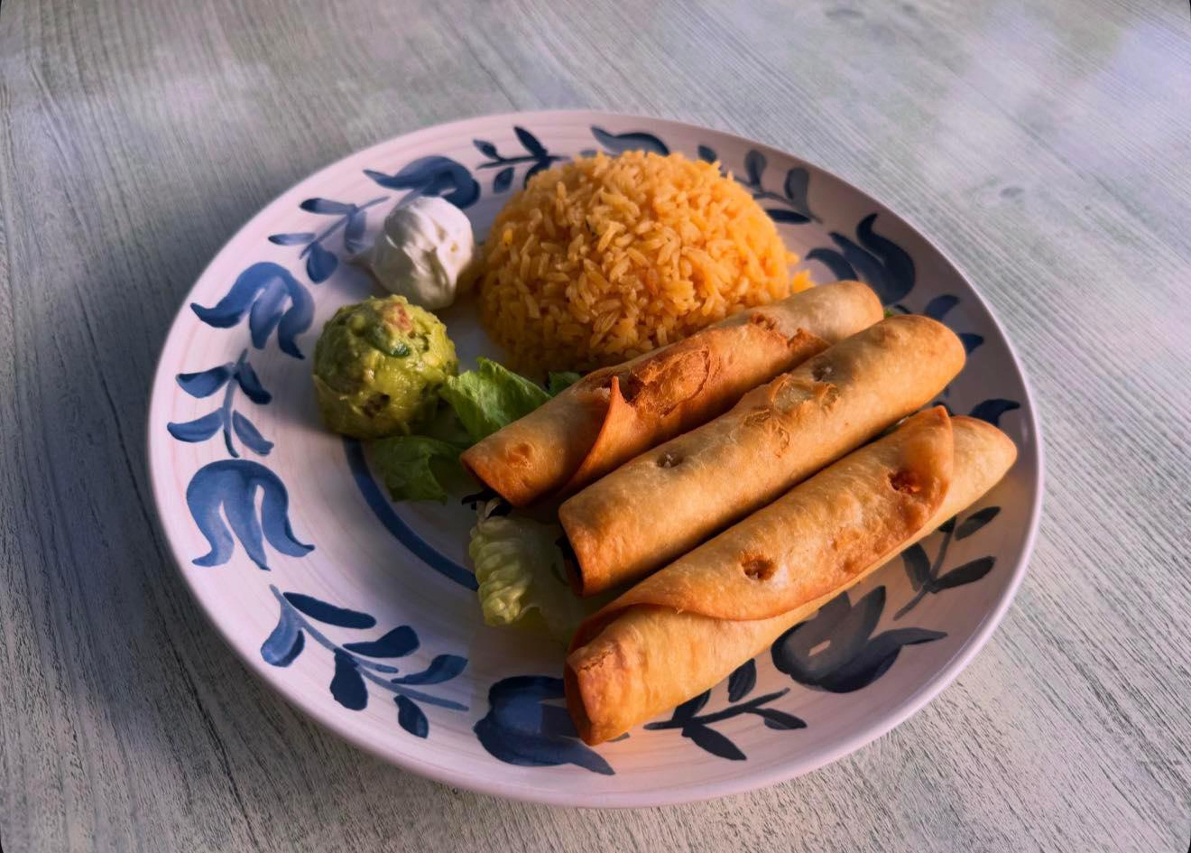 FLAUTAS PLATE.