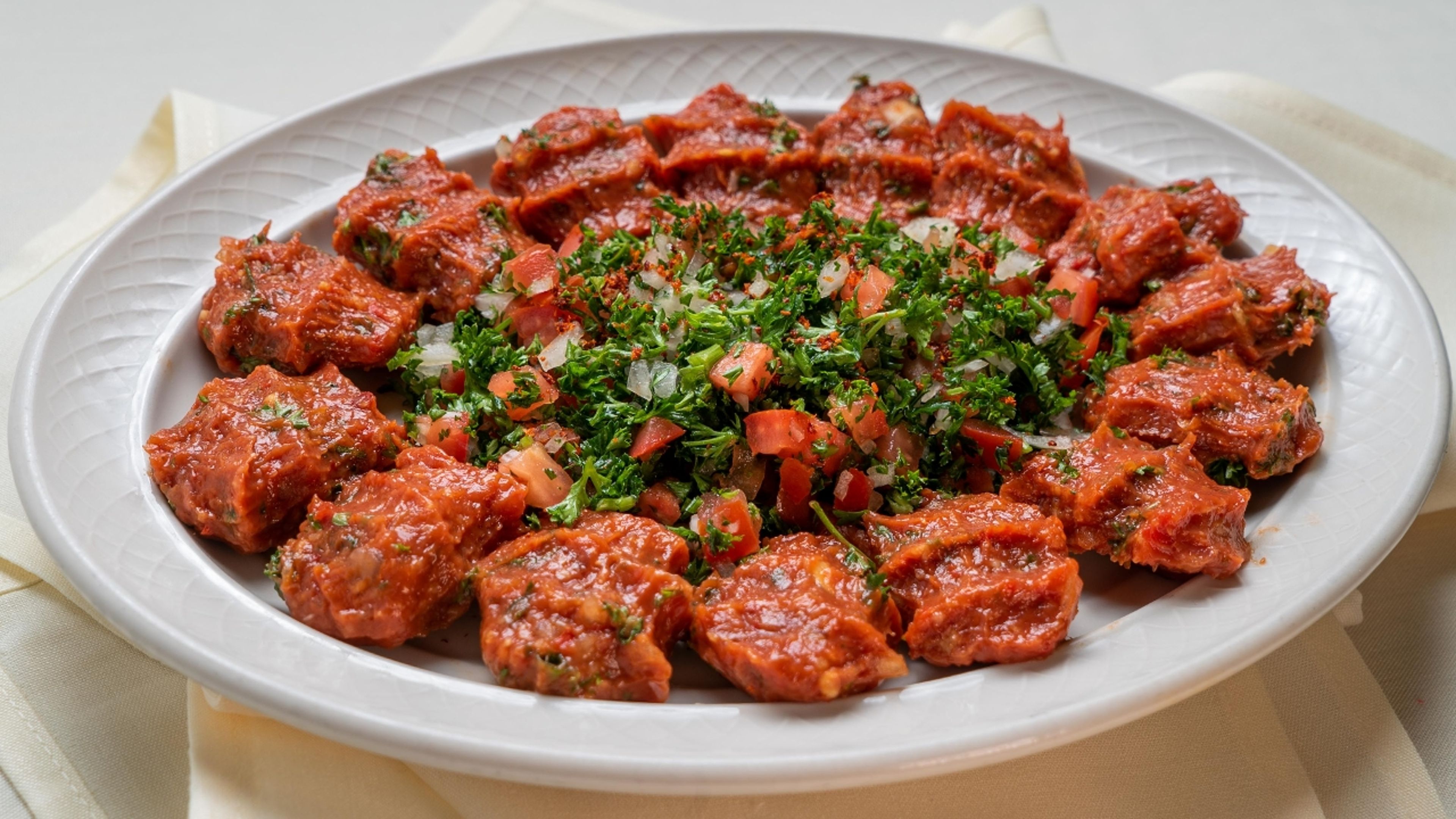 Kebbeh Orfaliyeh (Ourfa Style Chi-Kofta).