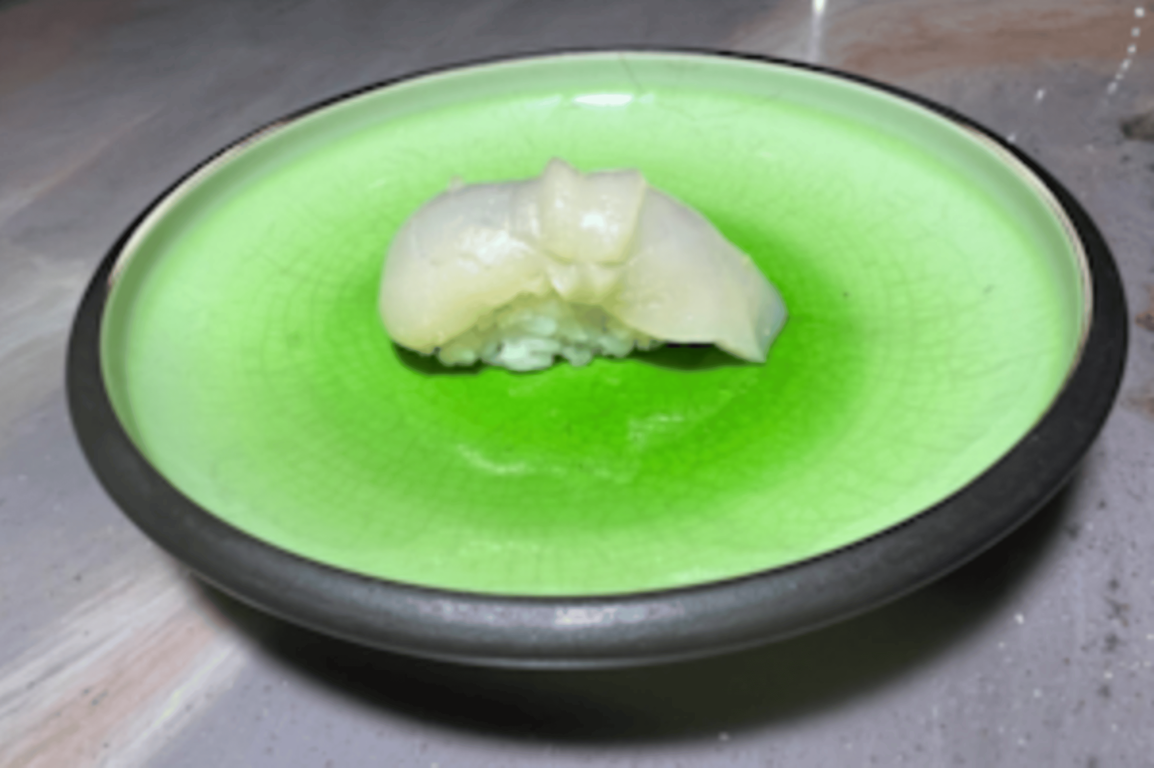 Surf clam (Hokkigai). SU.