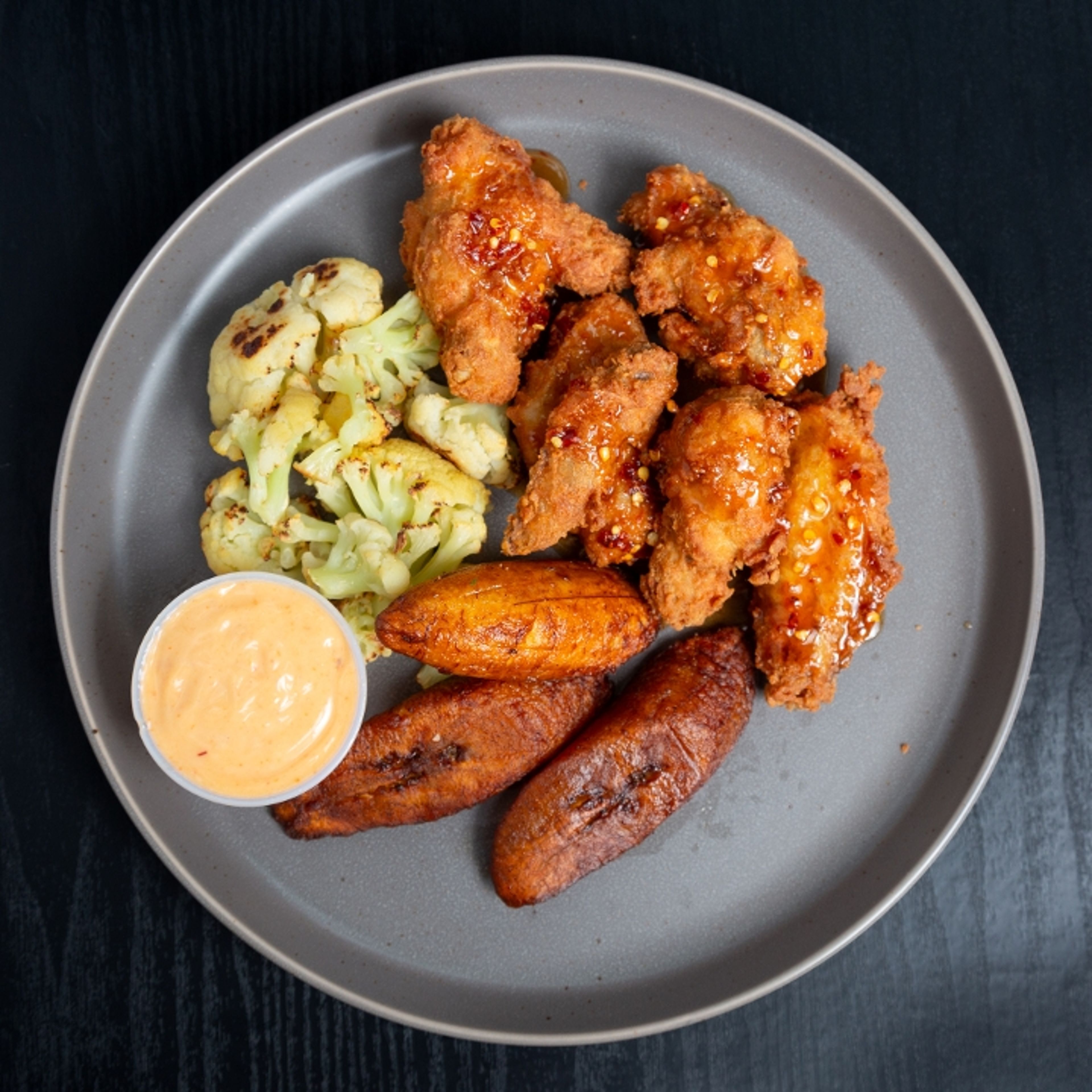 STICKY WINGS PLATTER.