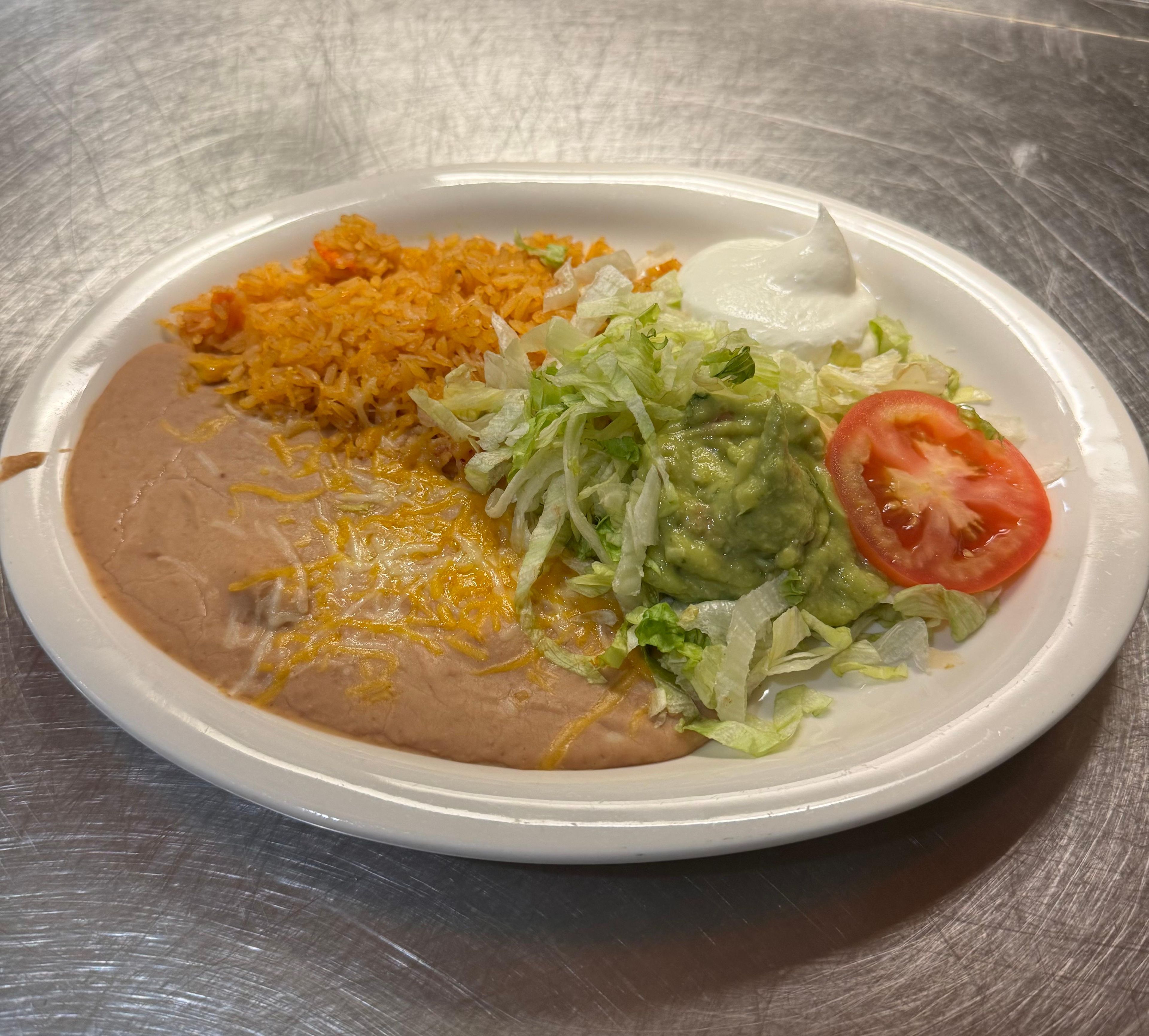 O/Fajita Salad (rice, beans and salad).