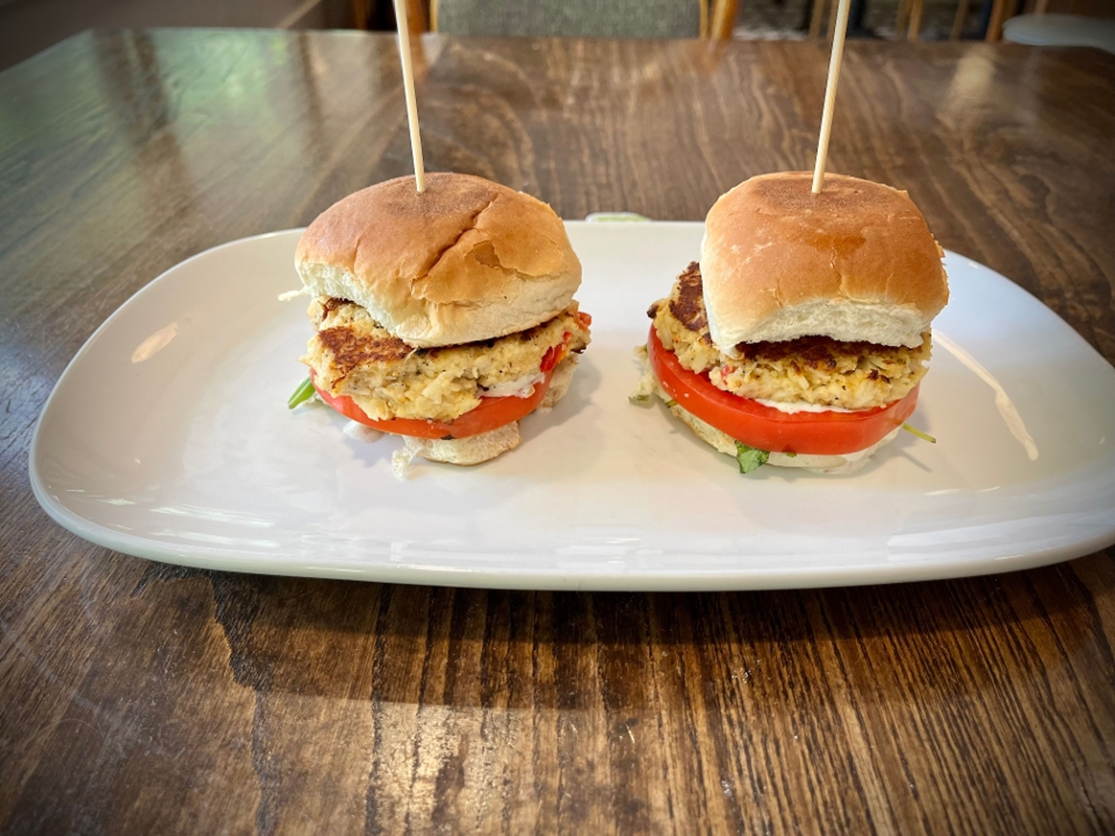 CRAB CAKE SLIDERS.