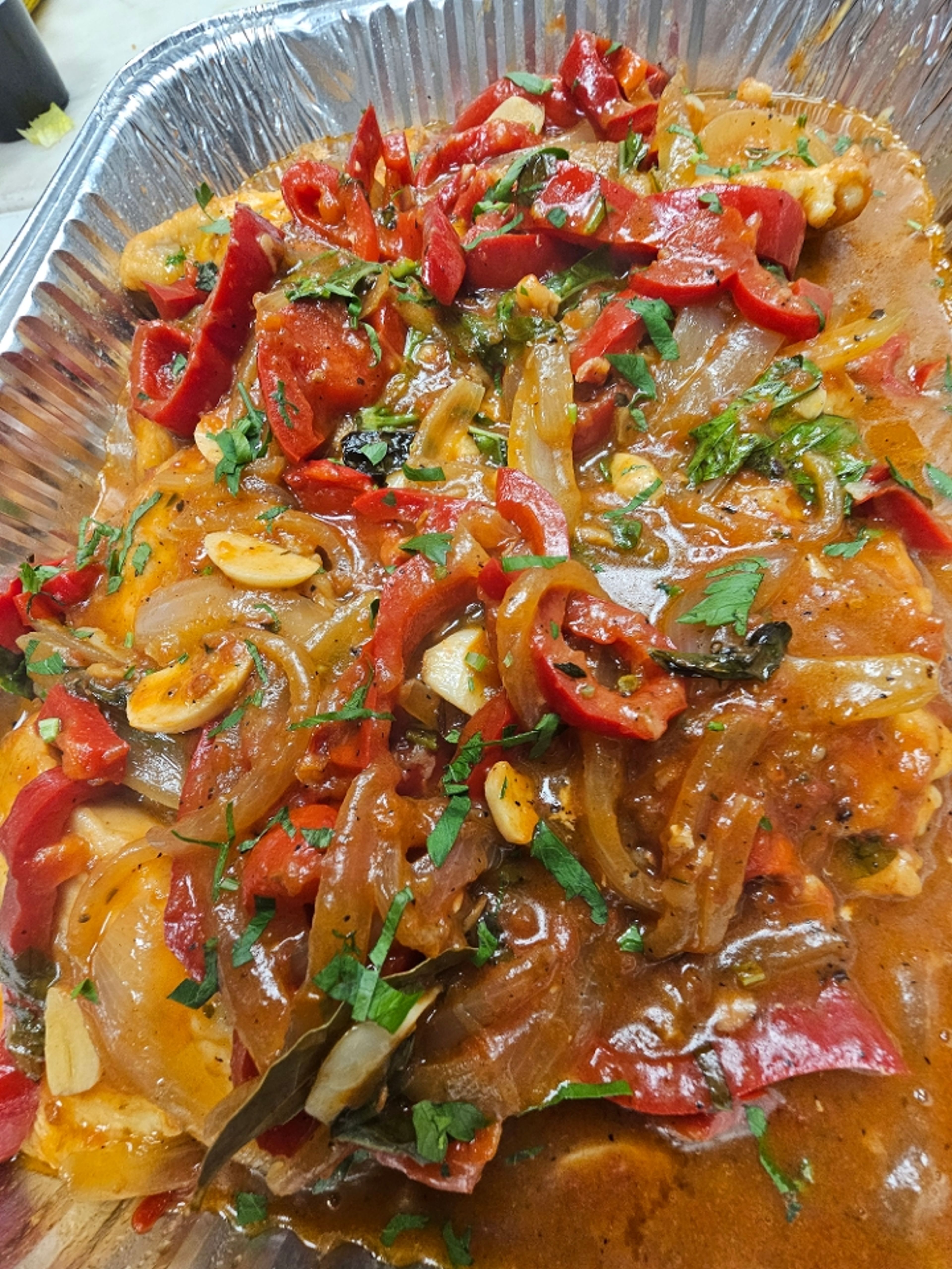 Chicken Pizzaiola Catering.