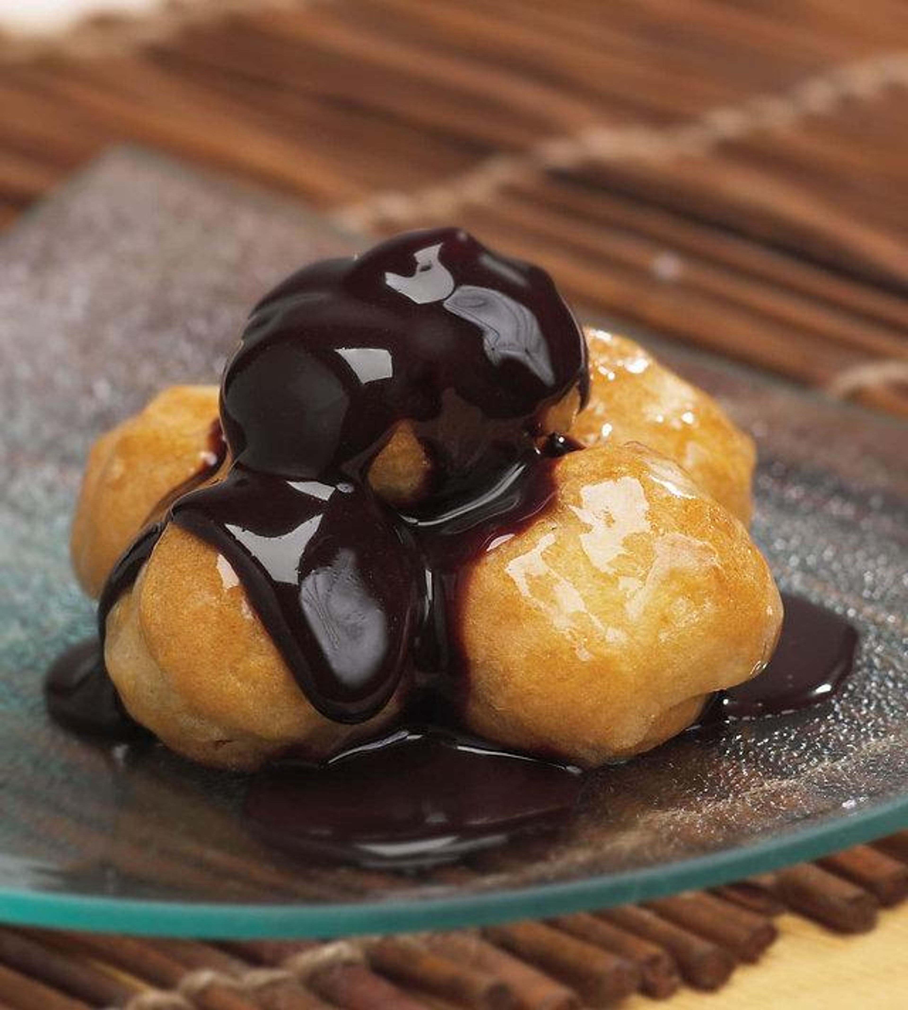 Profiteroles.