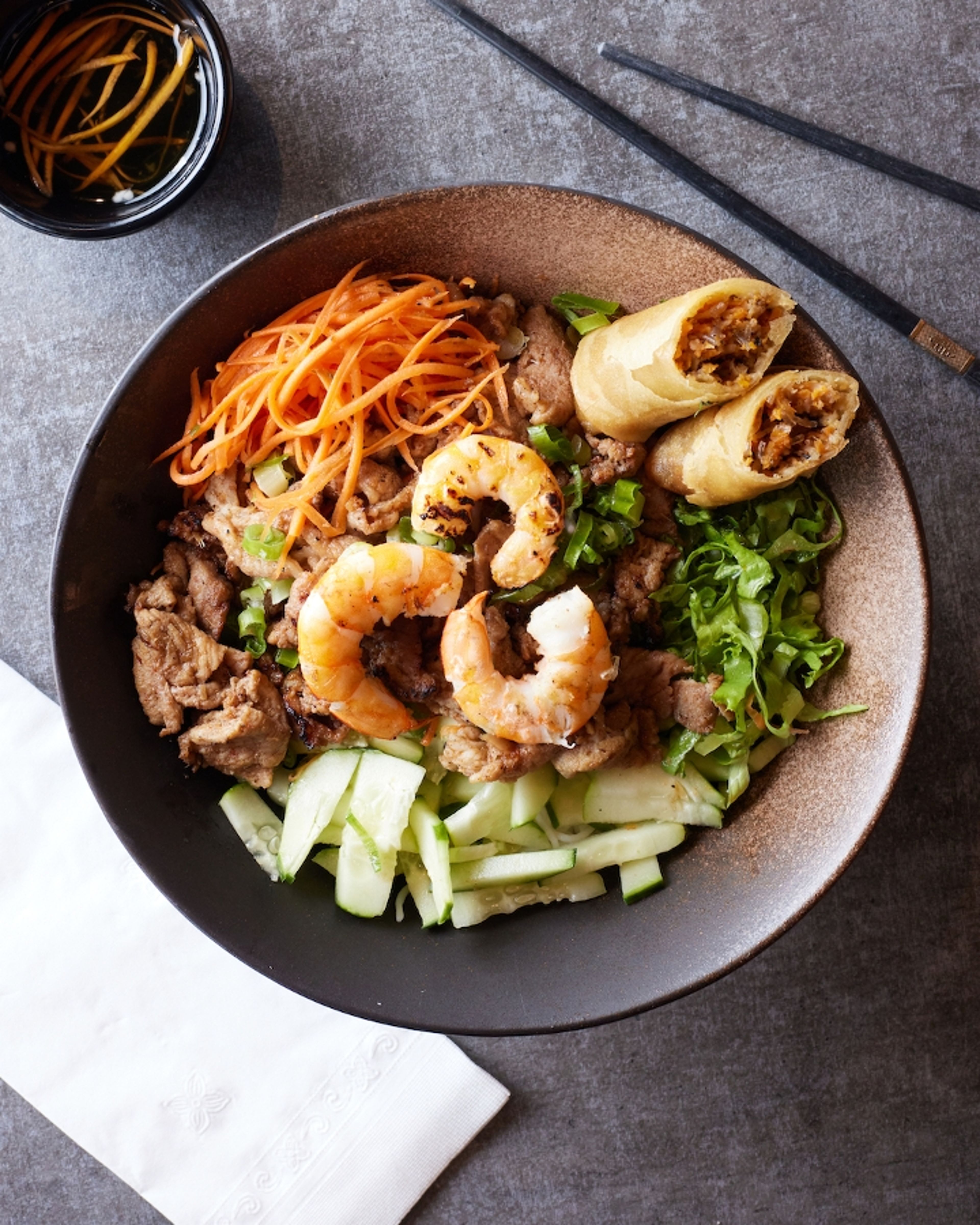 B2 Bun Dac Biet - Special Rice Vermicelli.