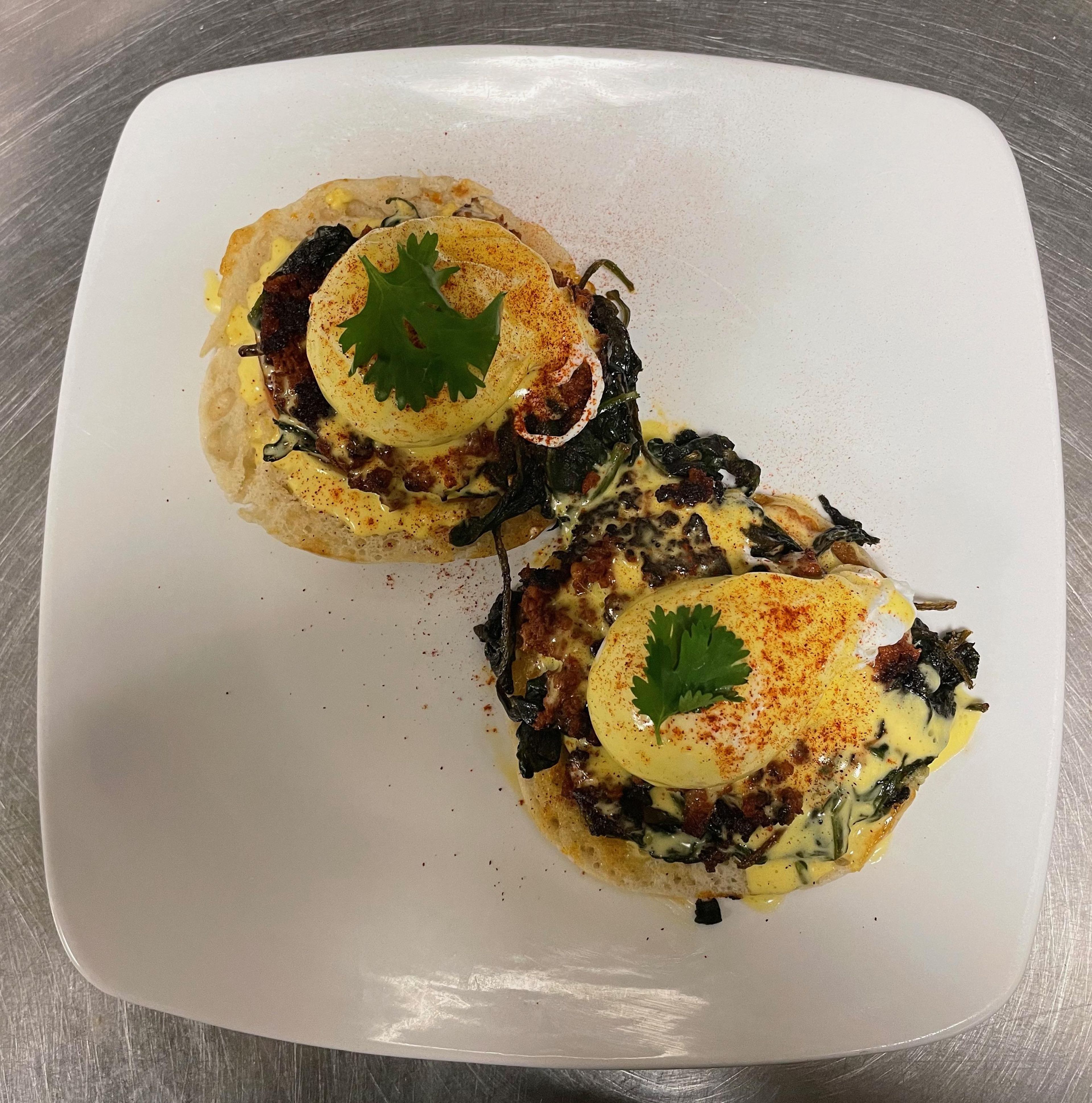 CHORIZO BENEDICT.