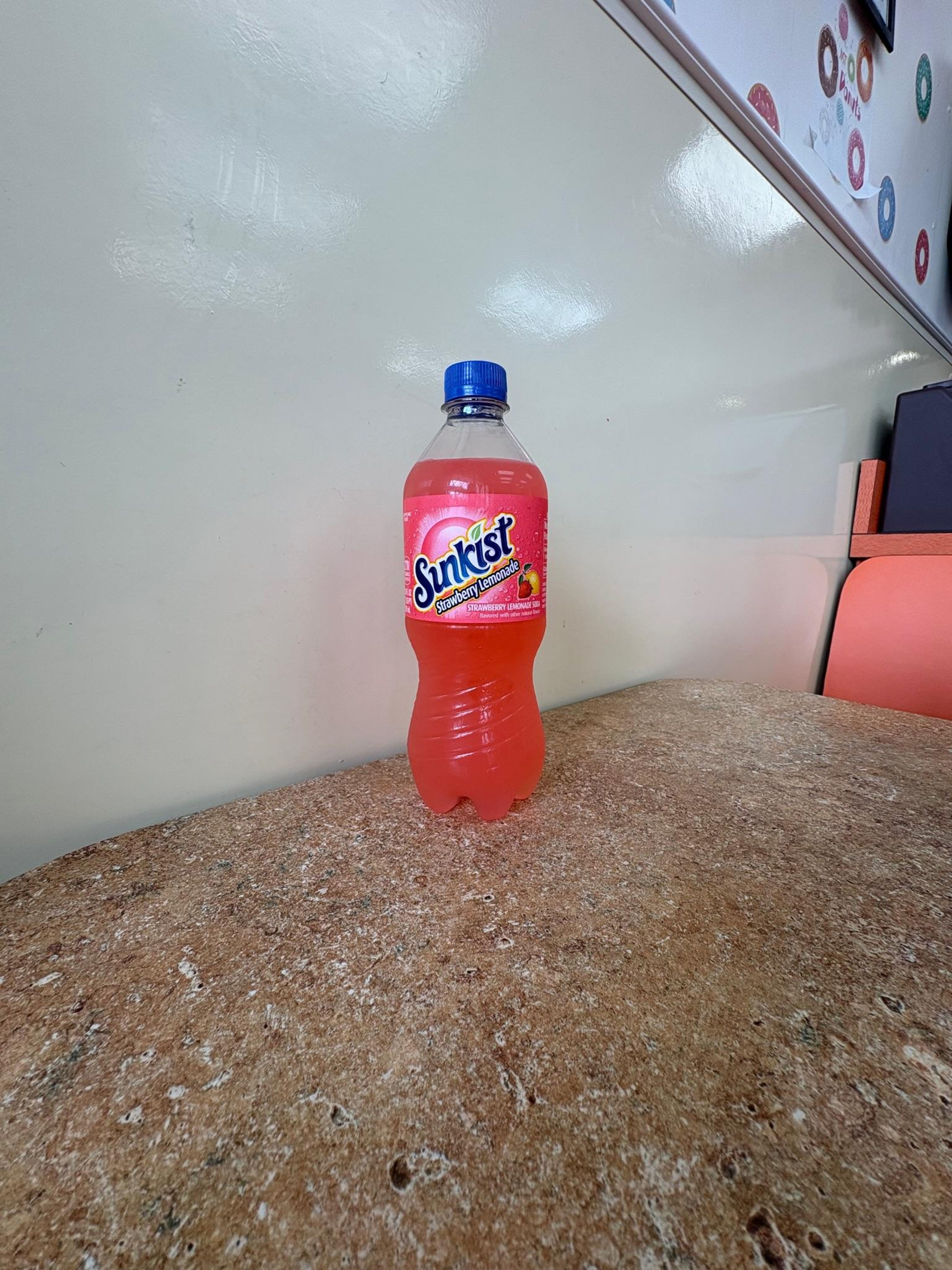 Bottle: Sunkist StrawberryLlemonade.
