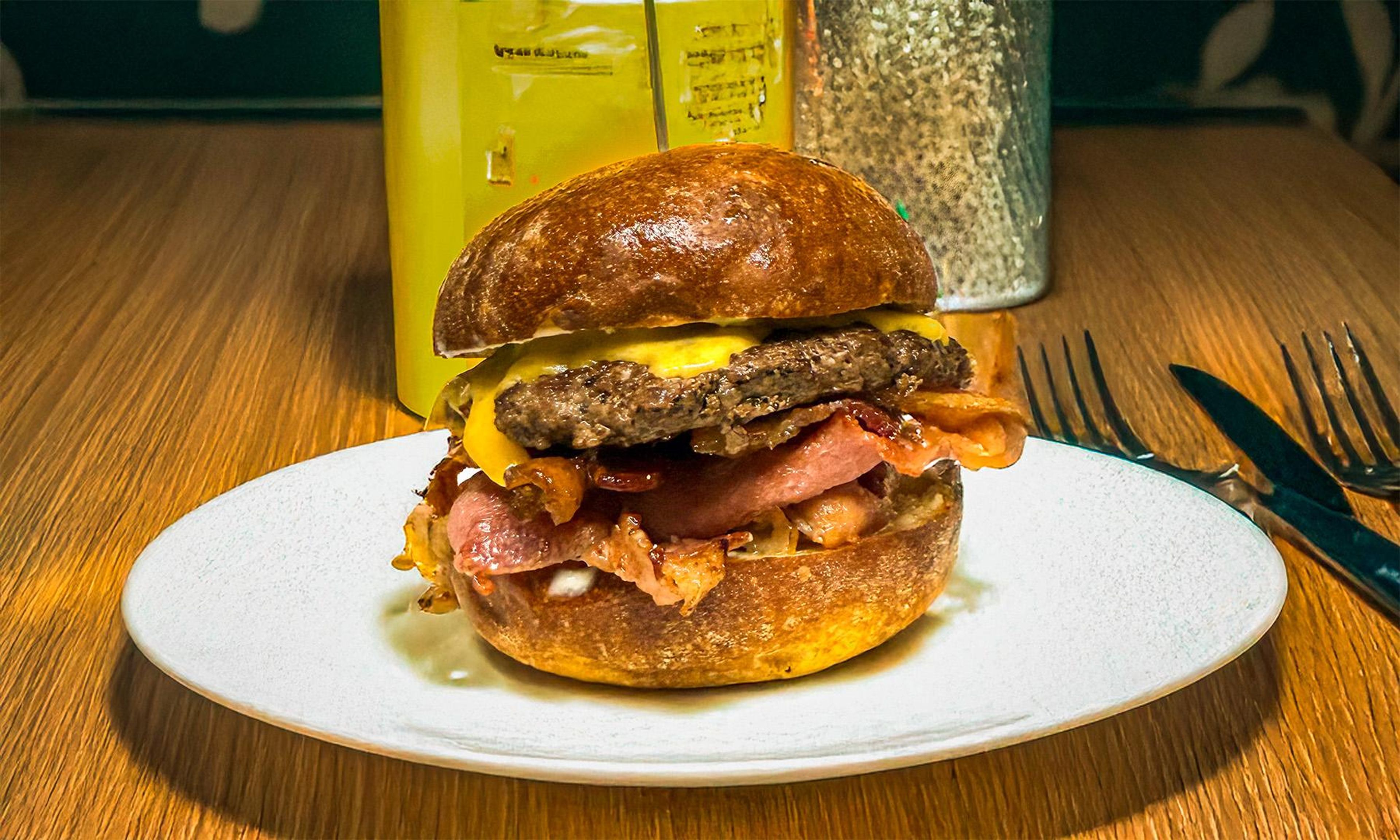 Meat, Meat, Meat Smash Burger.