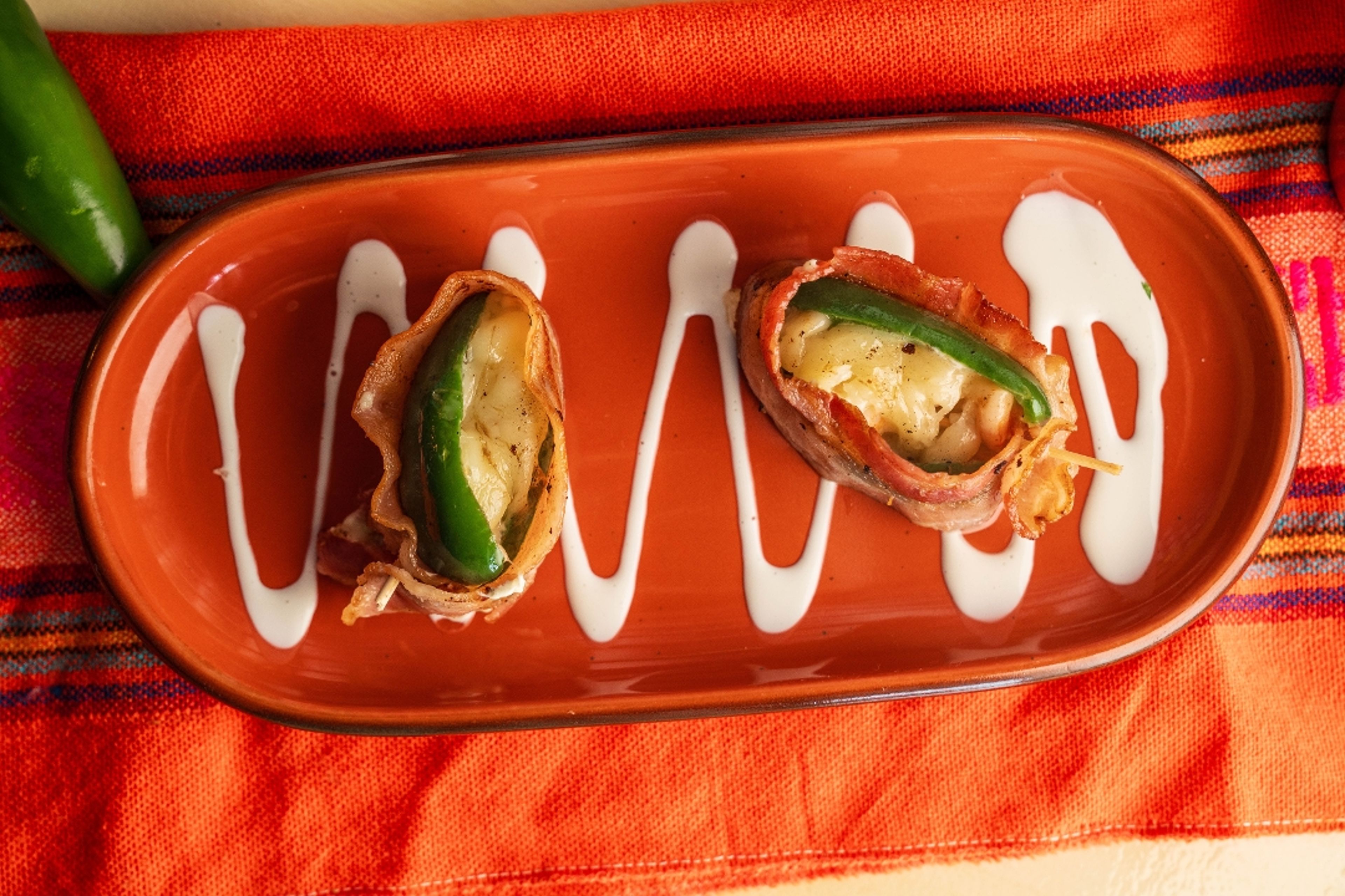 CHILES TOREADOS RELLENOS.