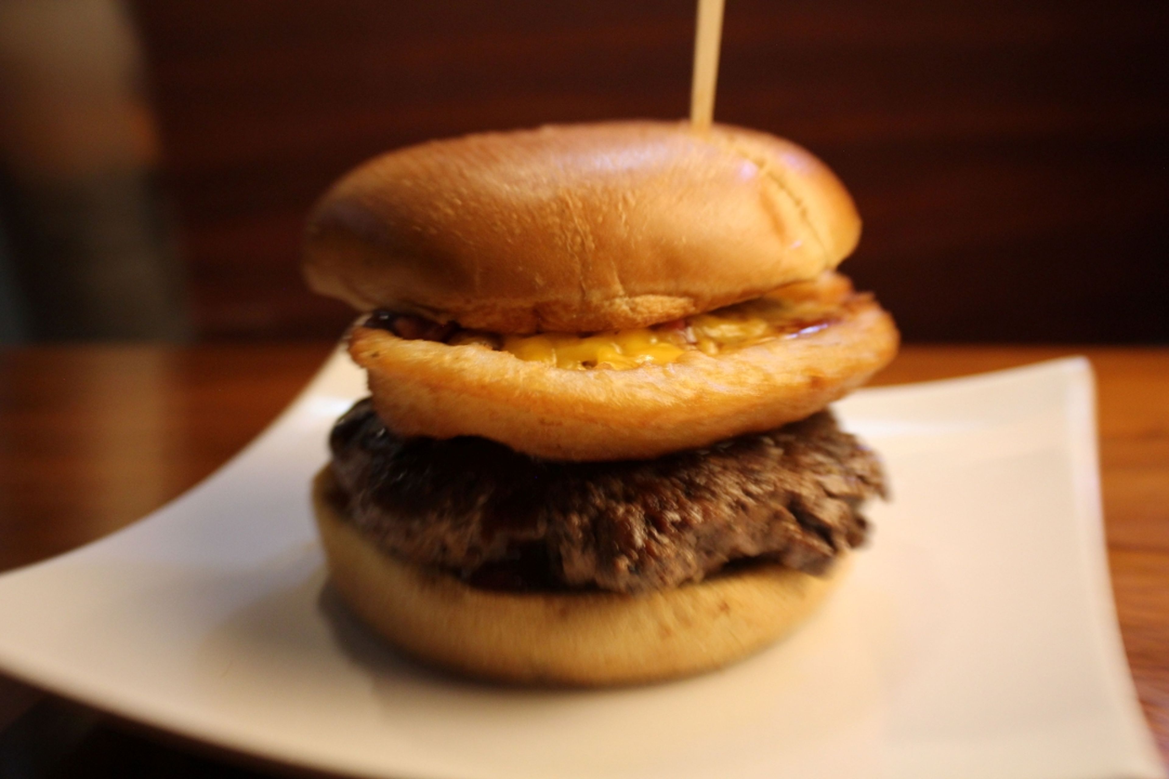 BULLSEYE COWBOY BURGER.