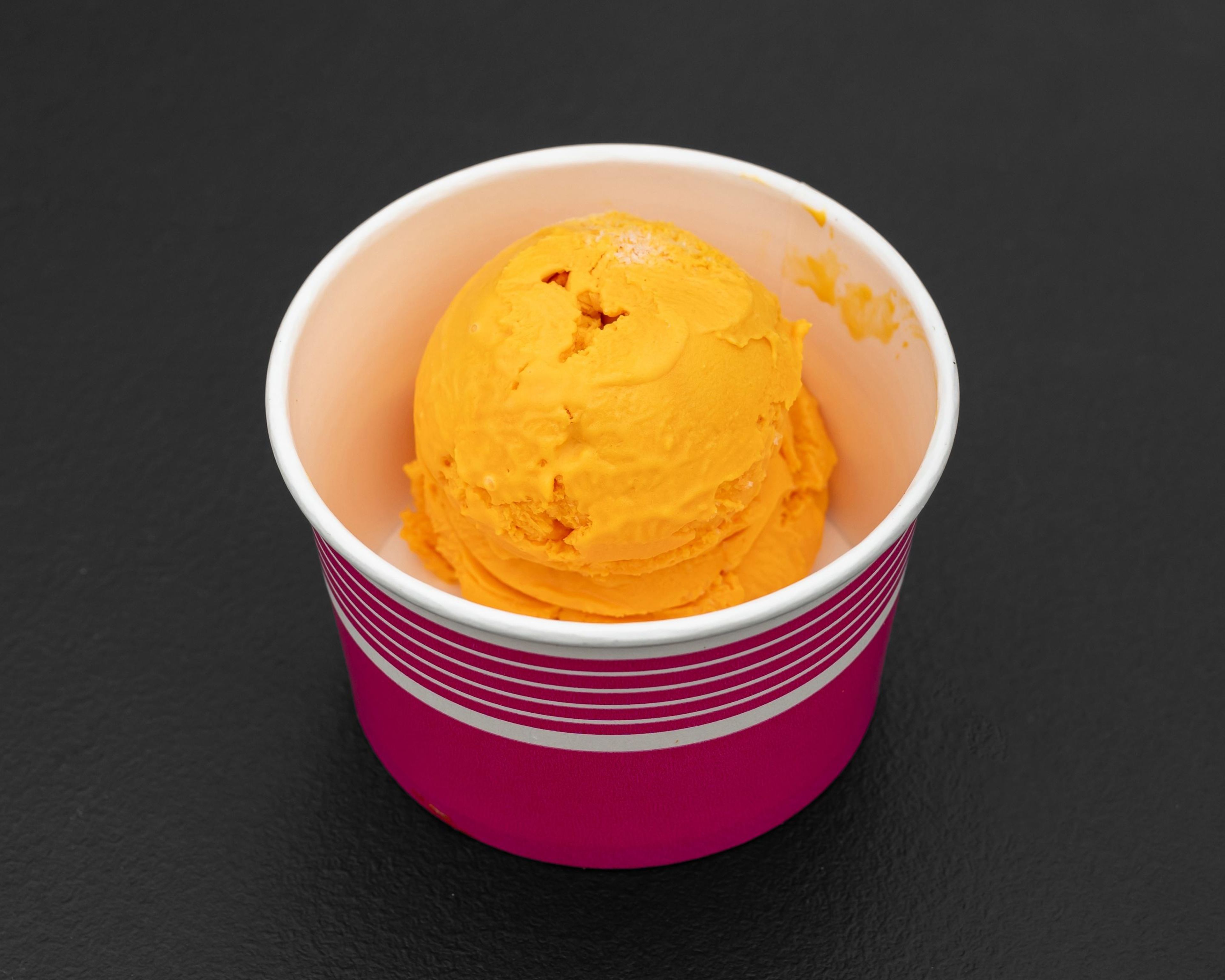 Mango ice creame.