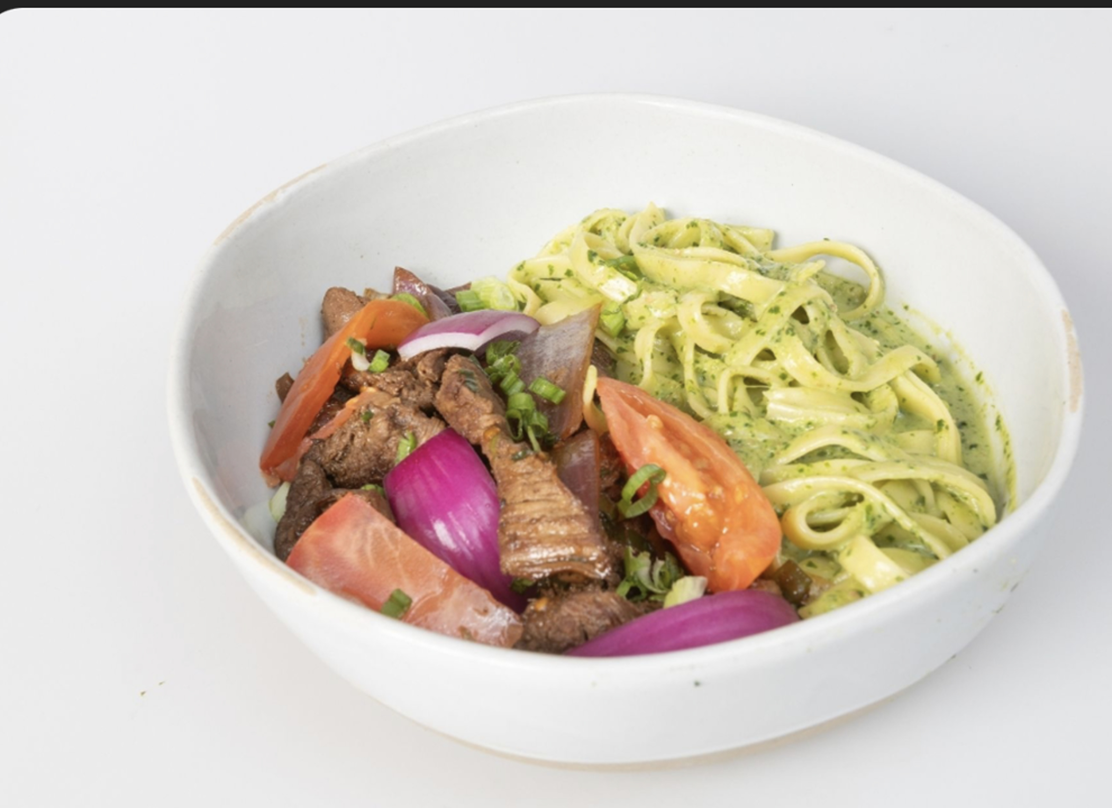 Pesto Noddles with Wok-Smoked Lomo.
