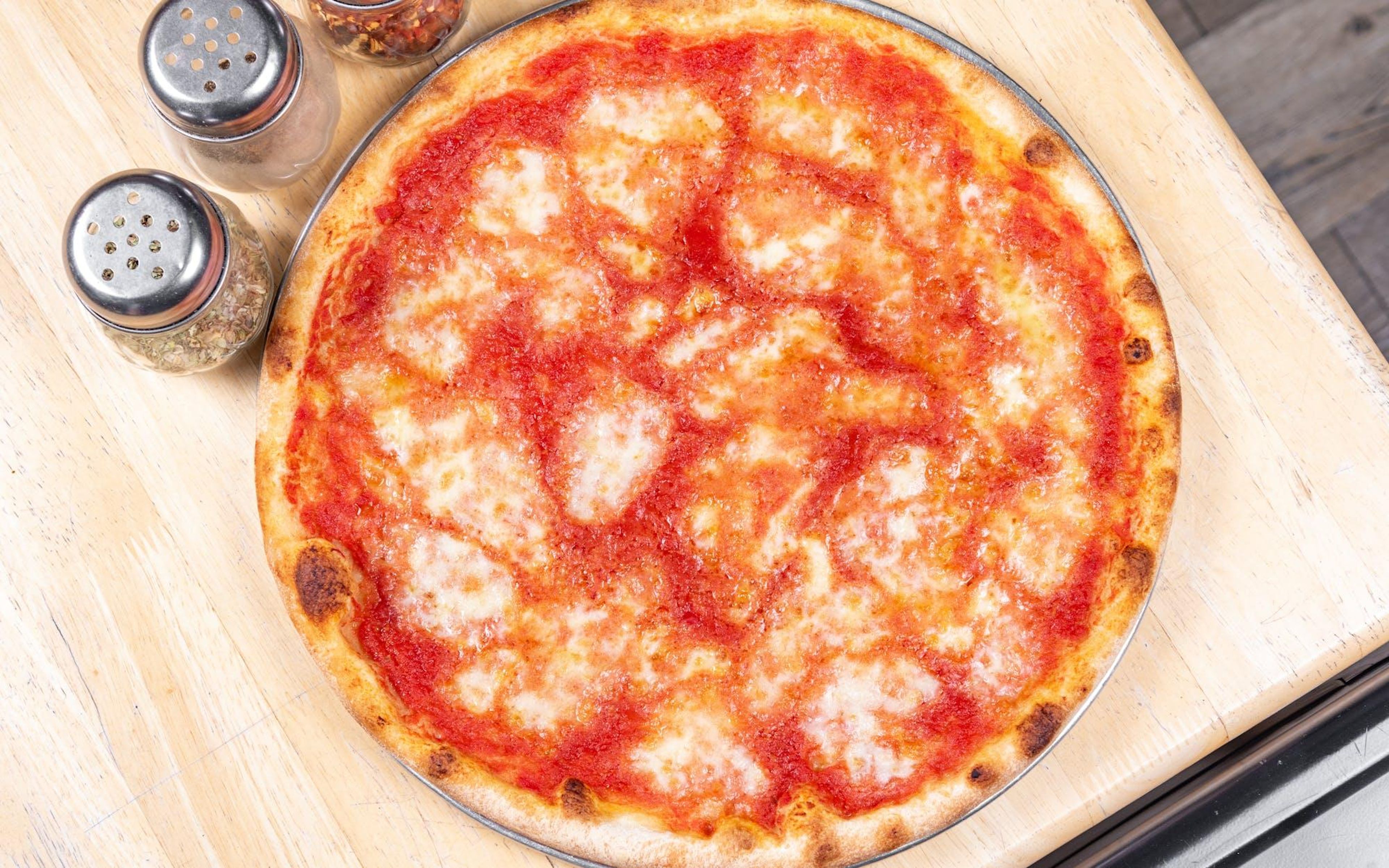 Margherita Pizza Rotonda 12”.