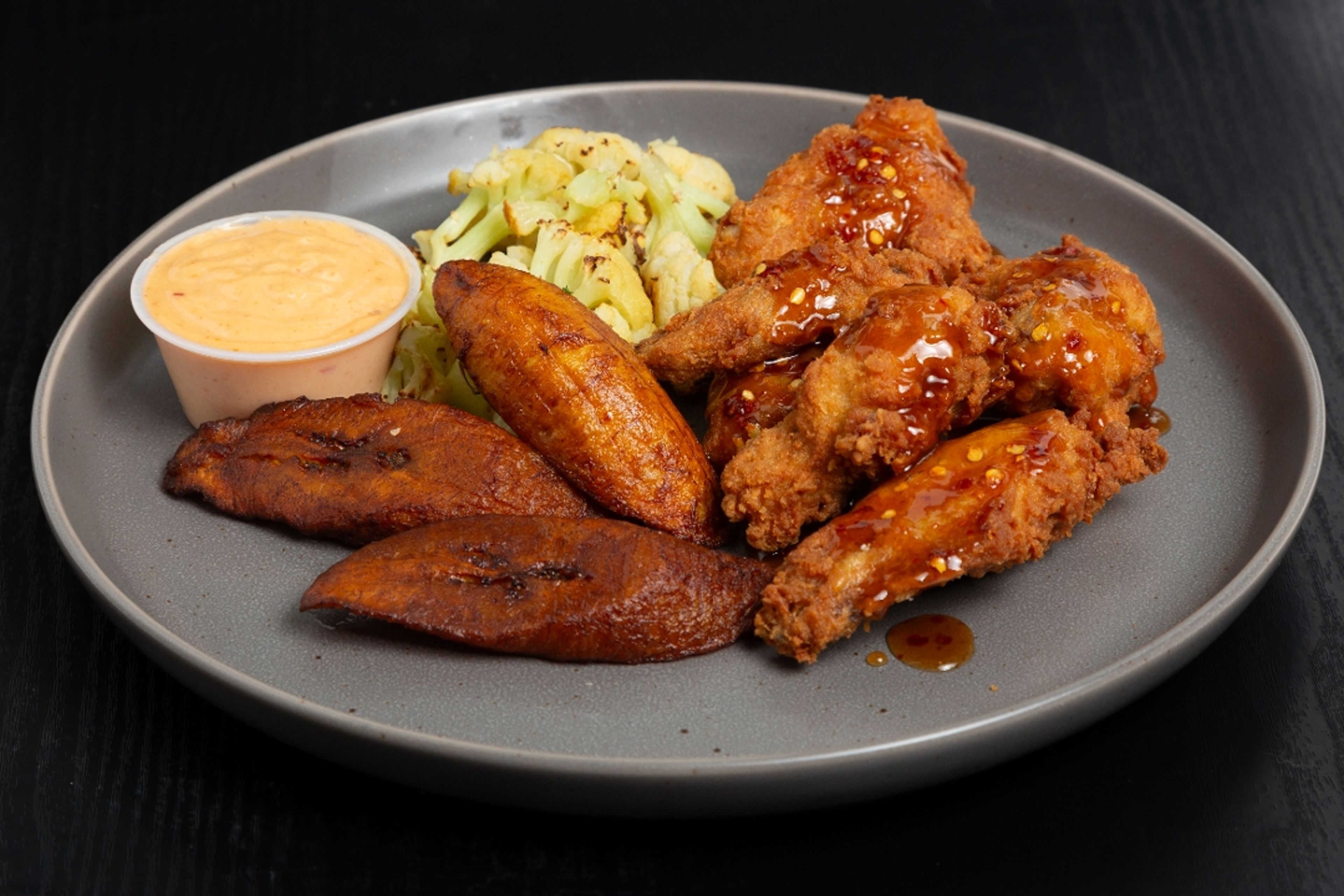 STICKY TENDER PLATTER.