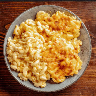 MAC & CHEESE.