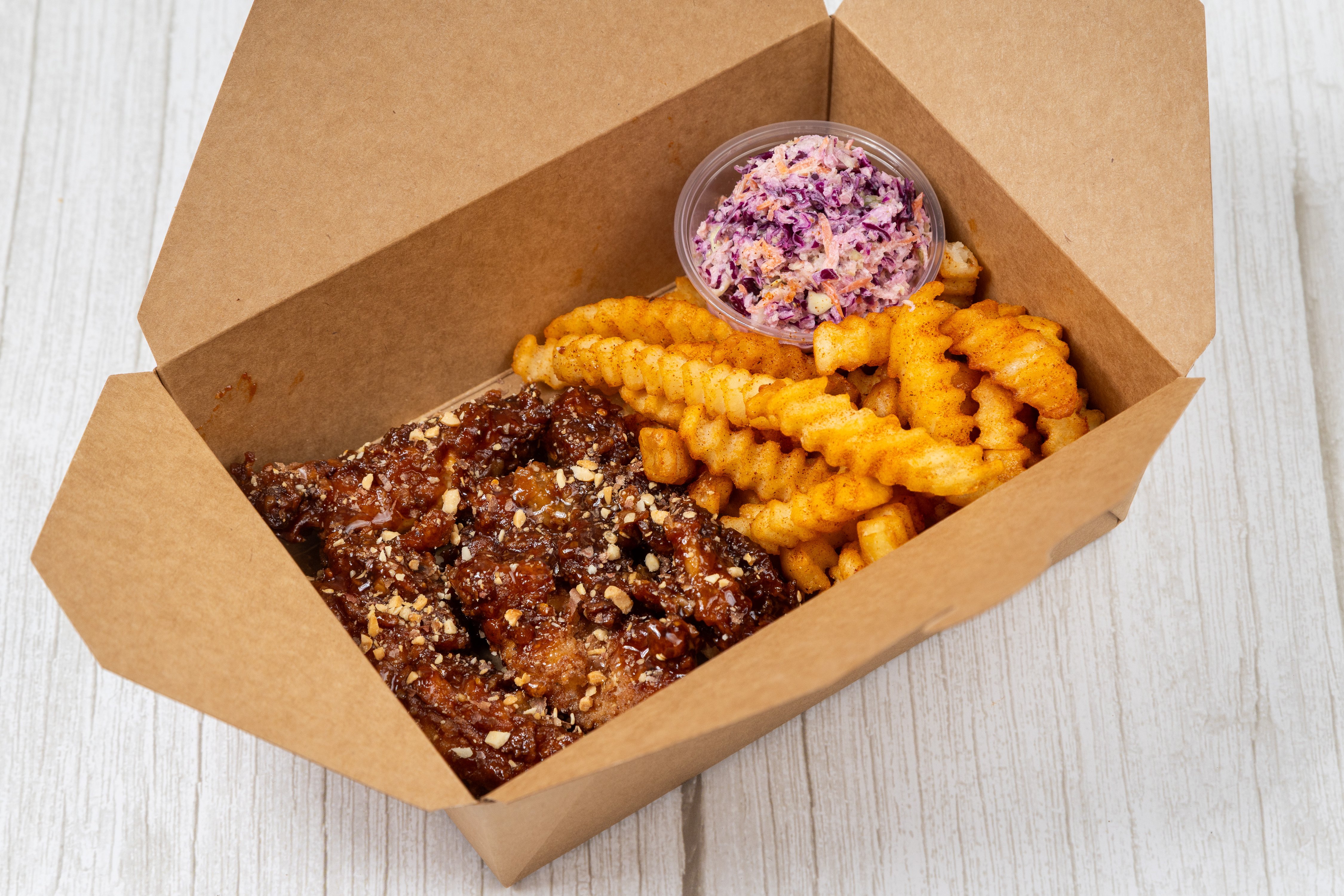 Sting Queen (honey habanero sauce) Tender Combo (Regular)