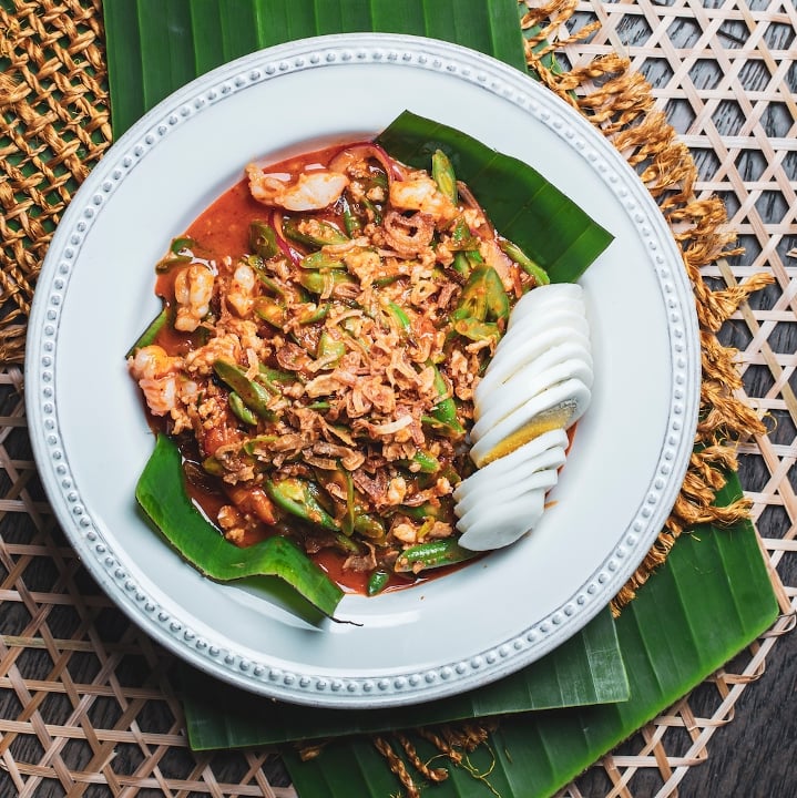 Spicy Green Bean Salad (Yum Tua Plu).