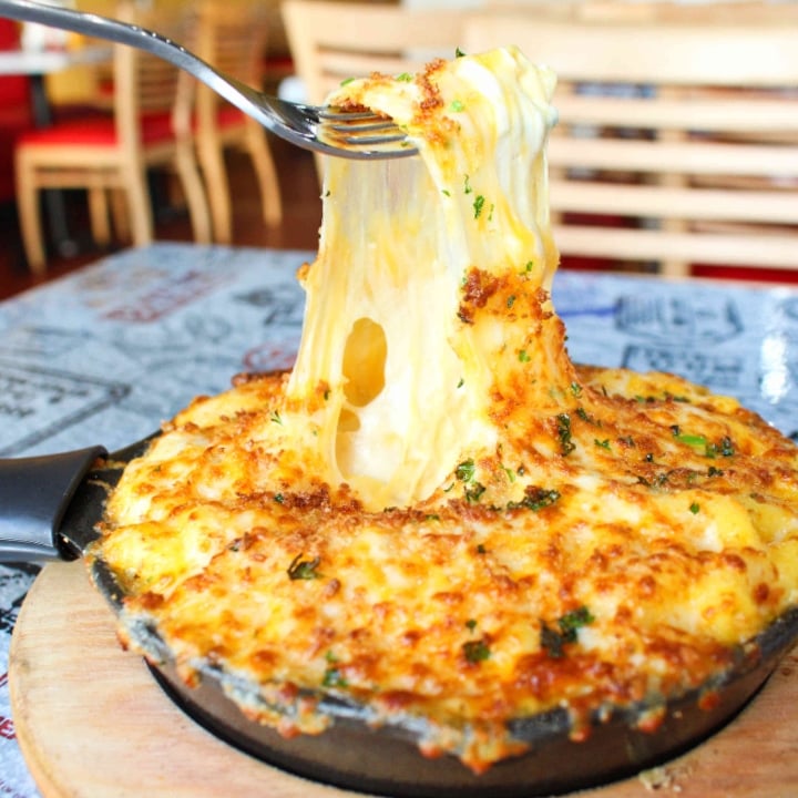 World Famous Five Cheese Mac & Cheese