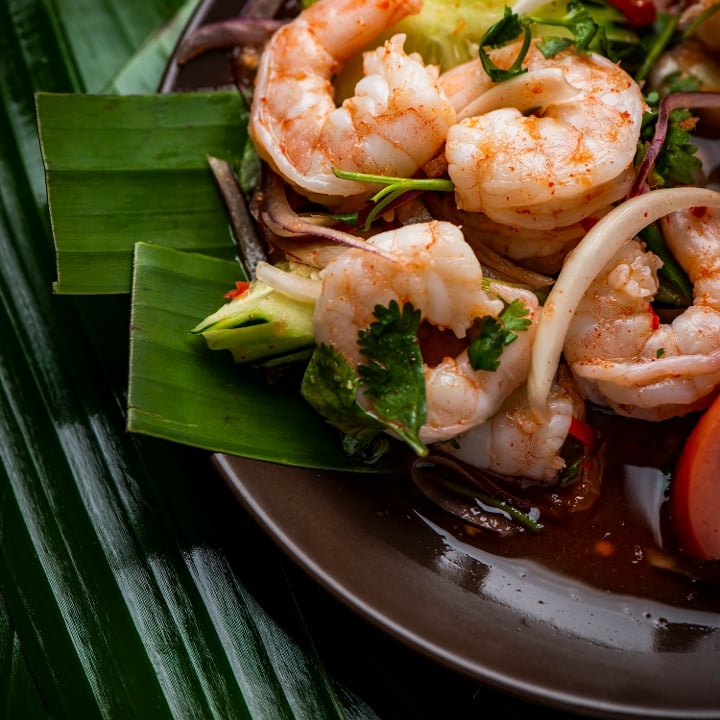 Bai Tong Yum Salad.