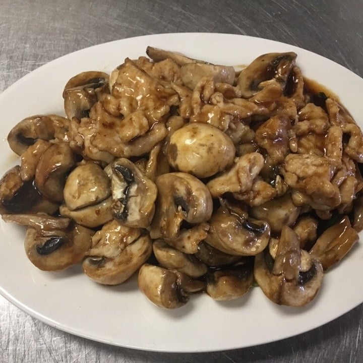 Sha Cha Chicken (L).