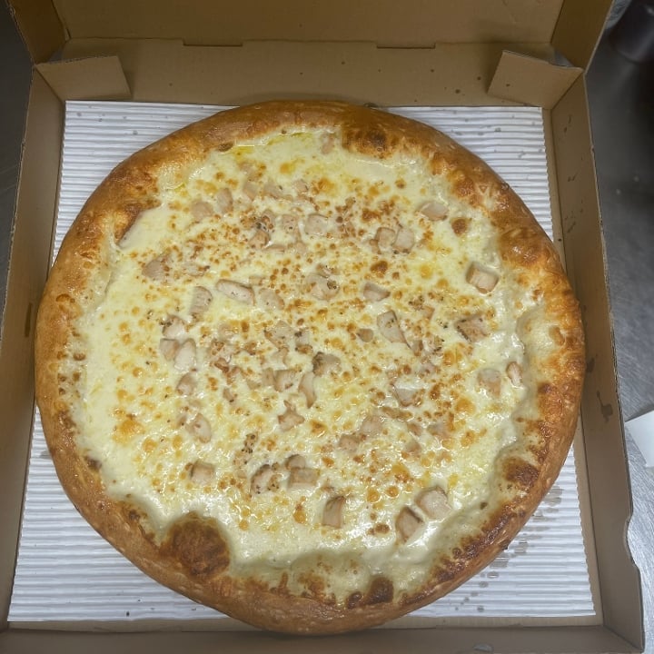 14in LARGE ALFREDO SPECIALTY PIZZA