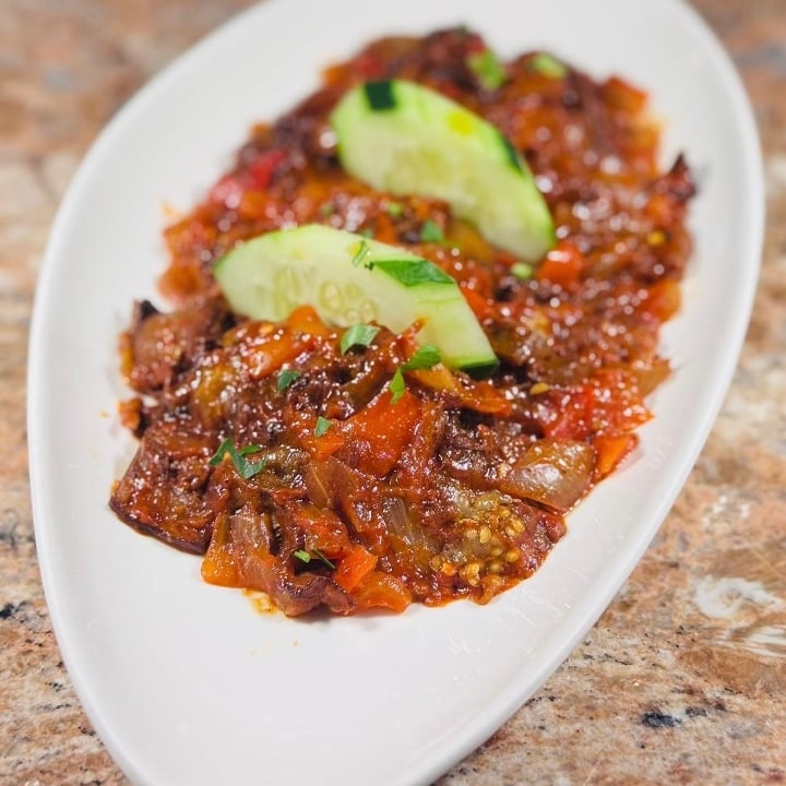 Eggplant Tomato Dip + 2 Pita.